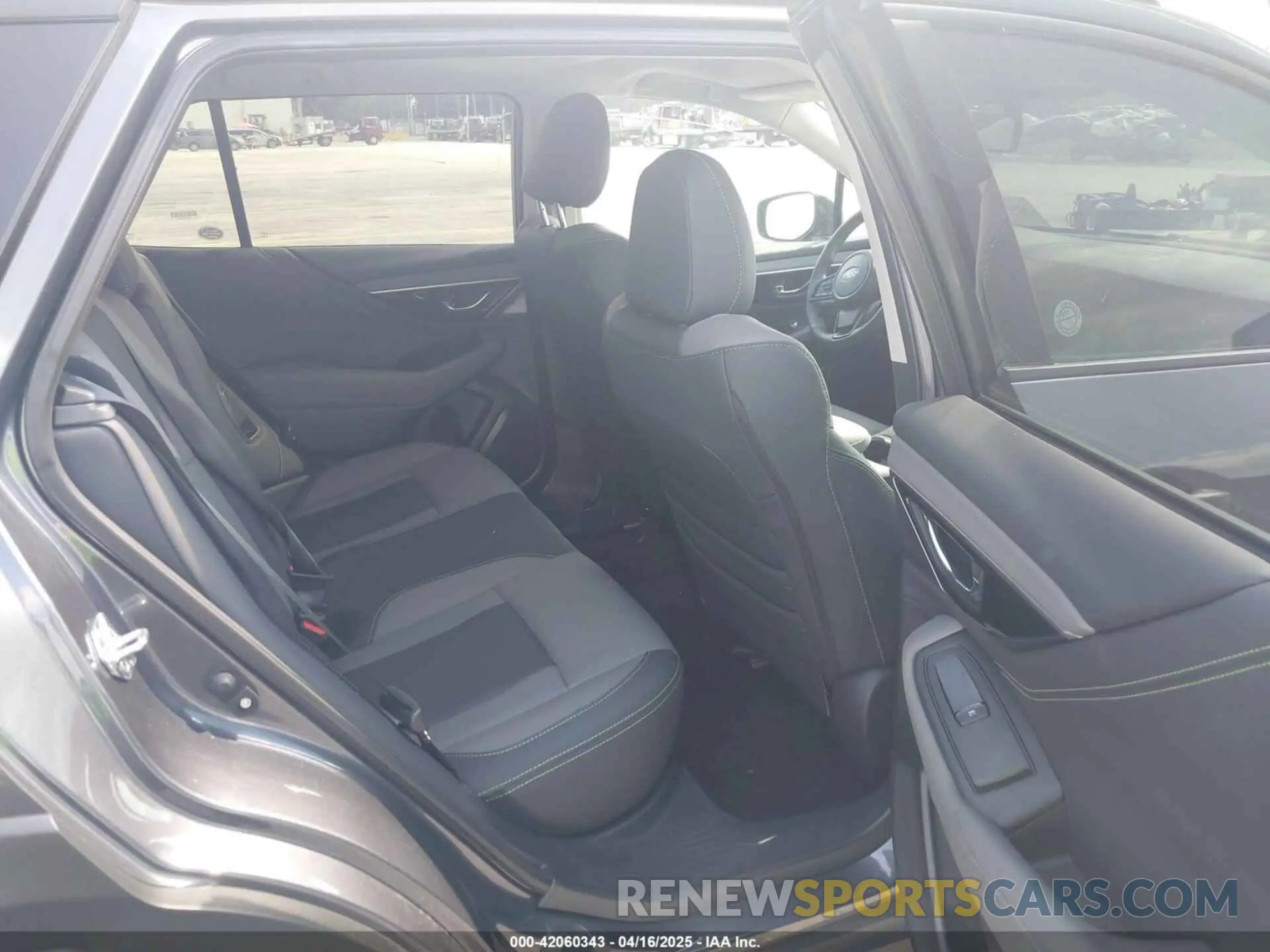 8 fotografías del automóvil dañado 4S4BTALC0S3177043 SUBARU OUTBACK 2025