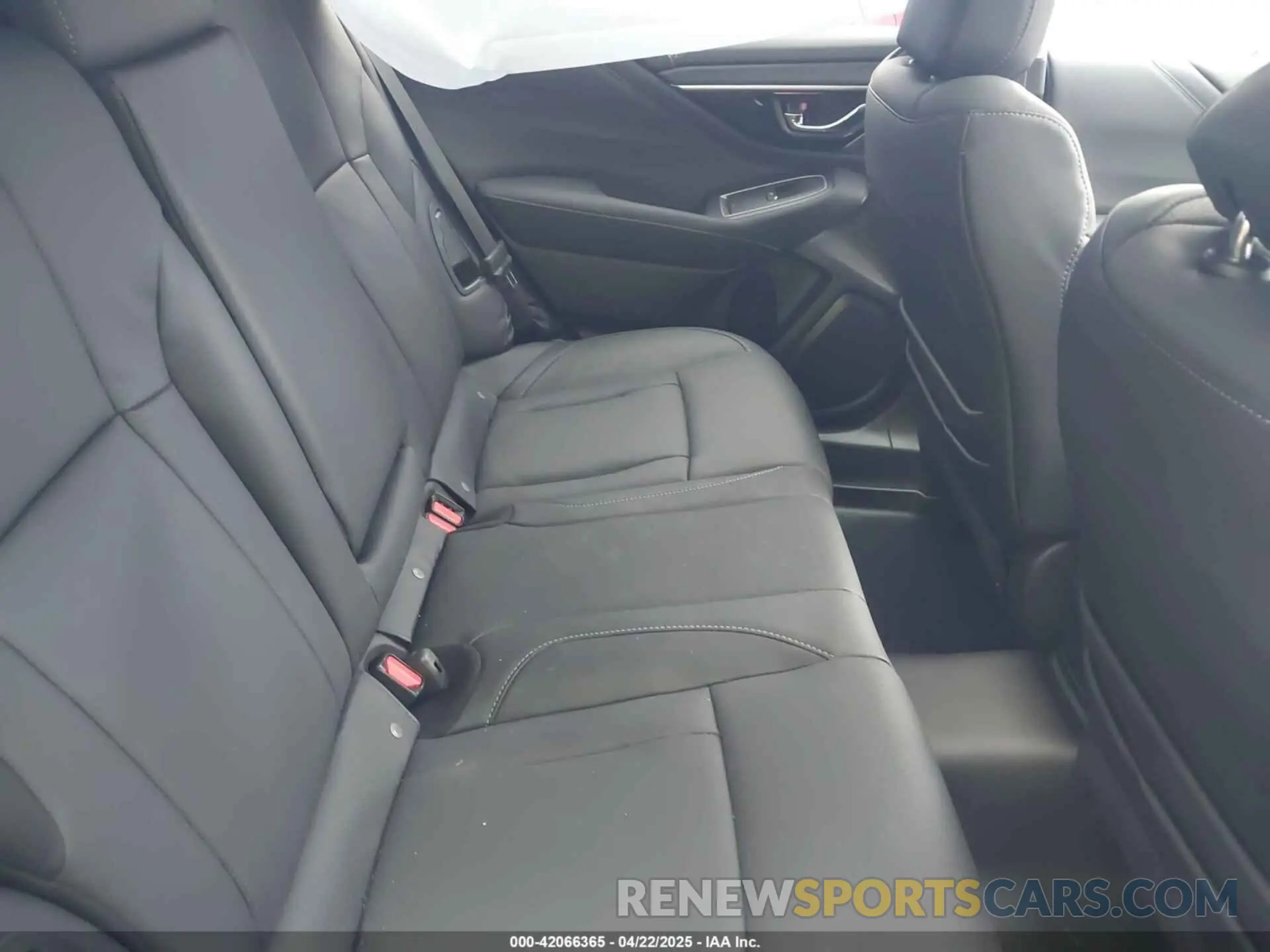 8 fotografías del automóvil dañado 4S4BTANC2S3199865 SUBARU OUTBACK 2025