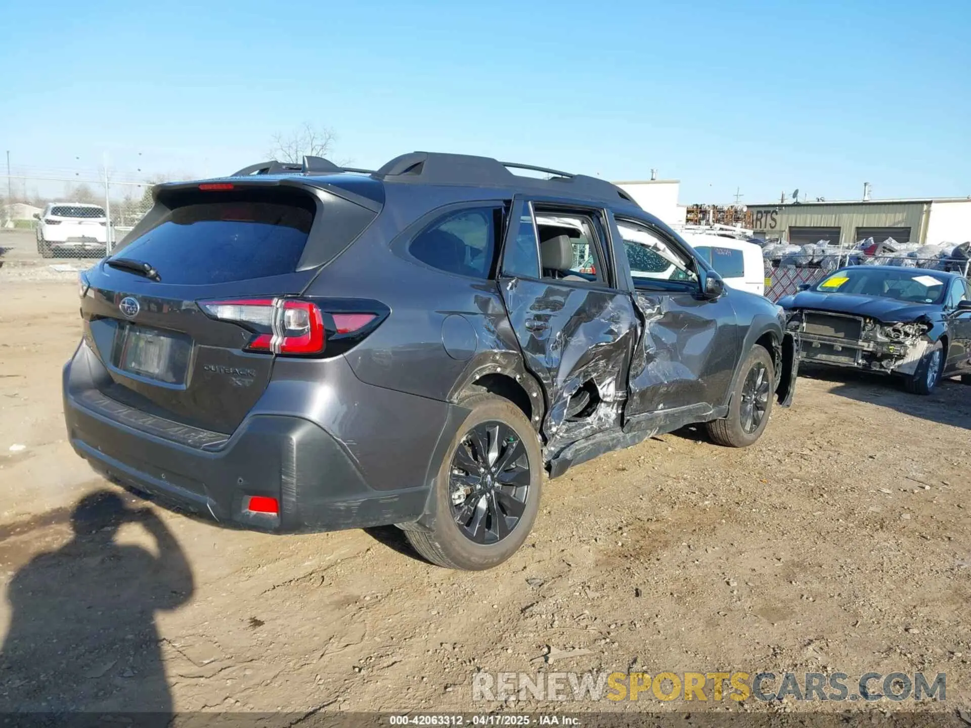 4 fotografías del automóvil dañado 4S4BTGLD8S3148403 SUBARU OUTBACK 2025