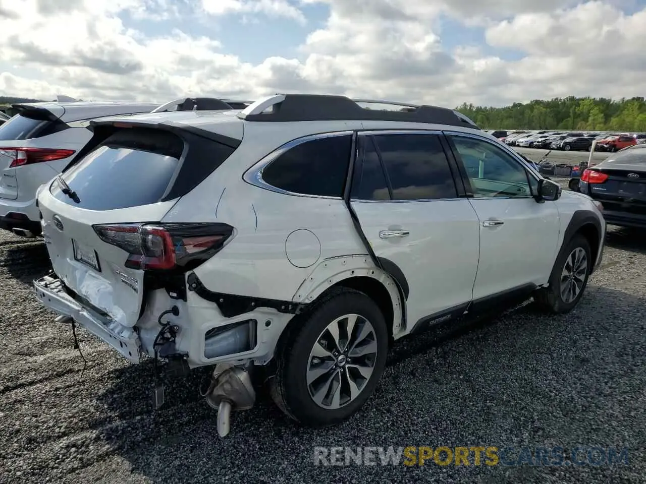 3 fotografías del automóvil dañado 4S4BTGPD9S3176558 SUBARU OUTBACK 2025