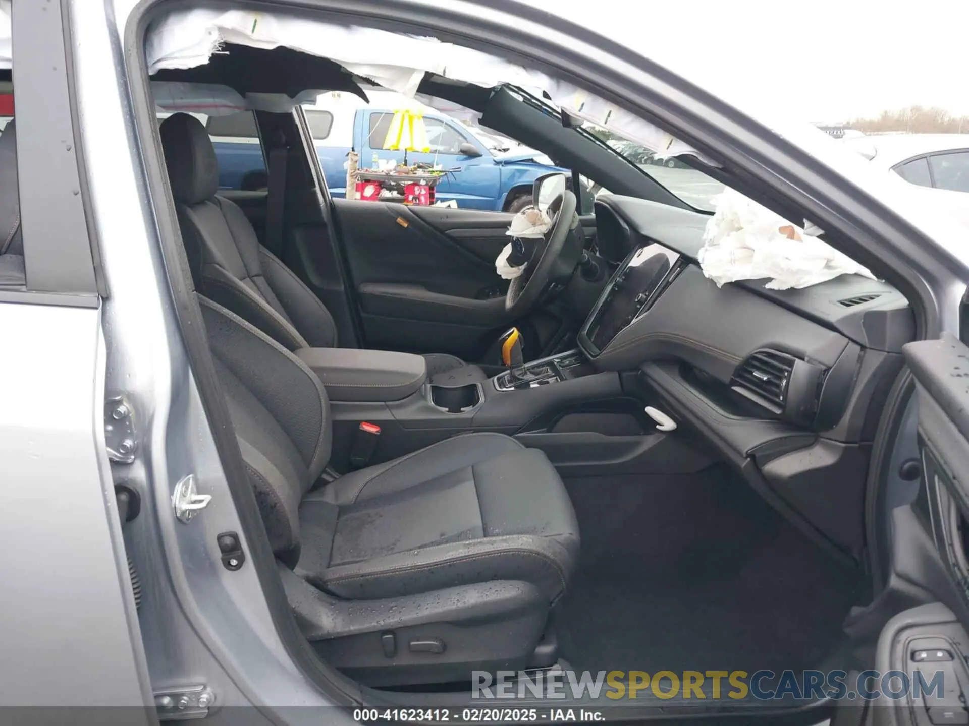 5 fotografías del automóvil dañado 4S4BTGUD9S3101413 SUBARU OUTBACK 2025