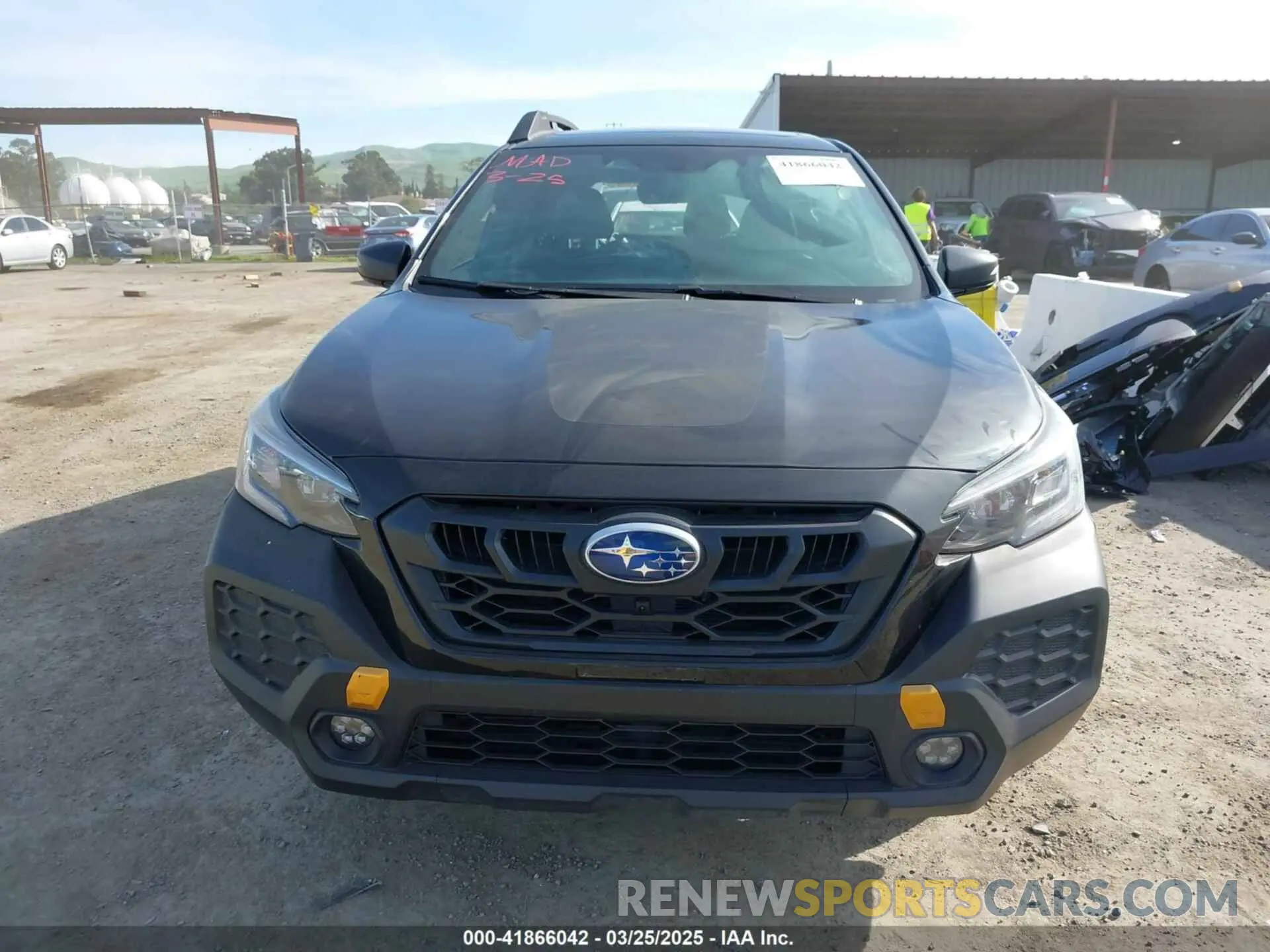 13 fotografías del automóvil dañado 4S4BTGUD9S3147100 SUBARU OUTBACK 2025