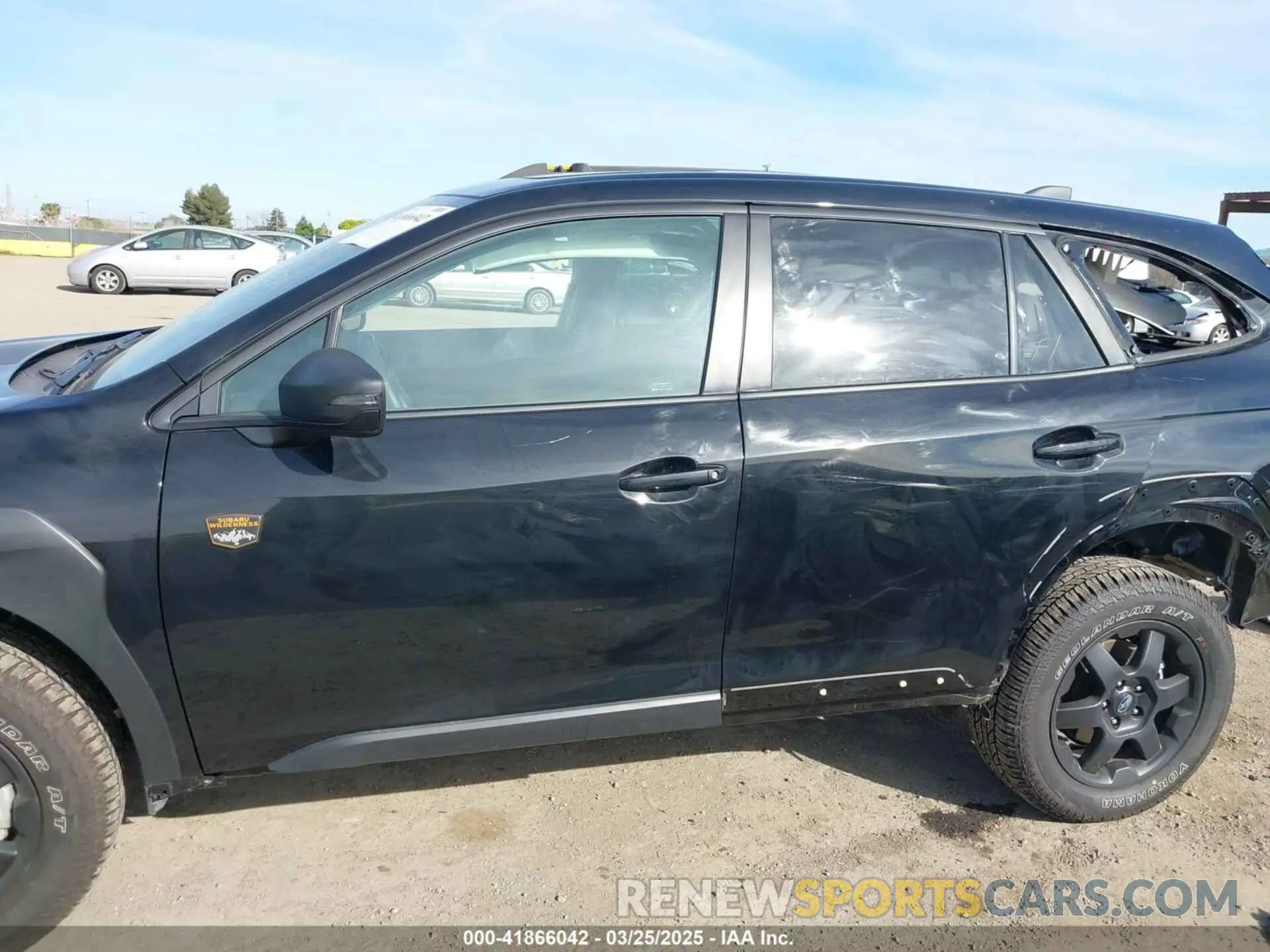 15 fotografías del automóvil dañado 4S4BTGUD9S3147100 SUBARU OUTBACK 2025