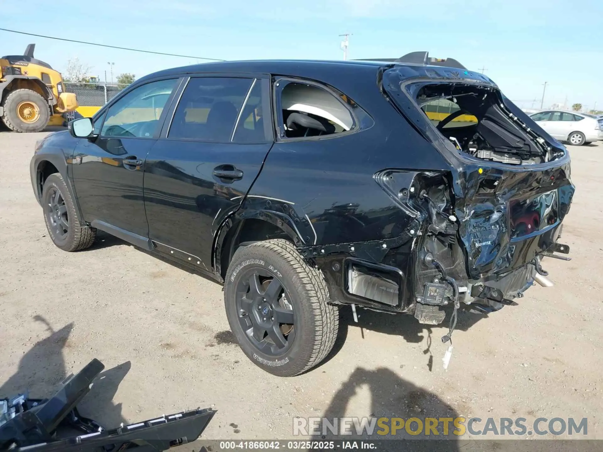 3 fotografías del automóvil dañado 4S4BTGUD9S3147100 SUBARU OUTBACK 2025