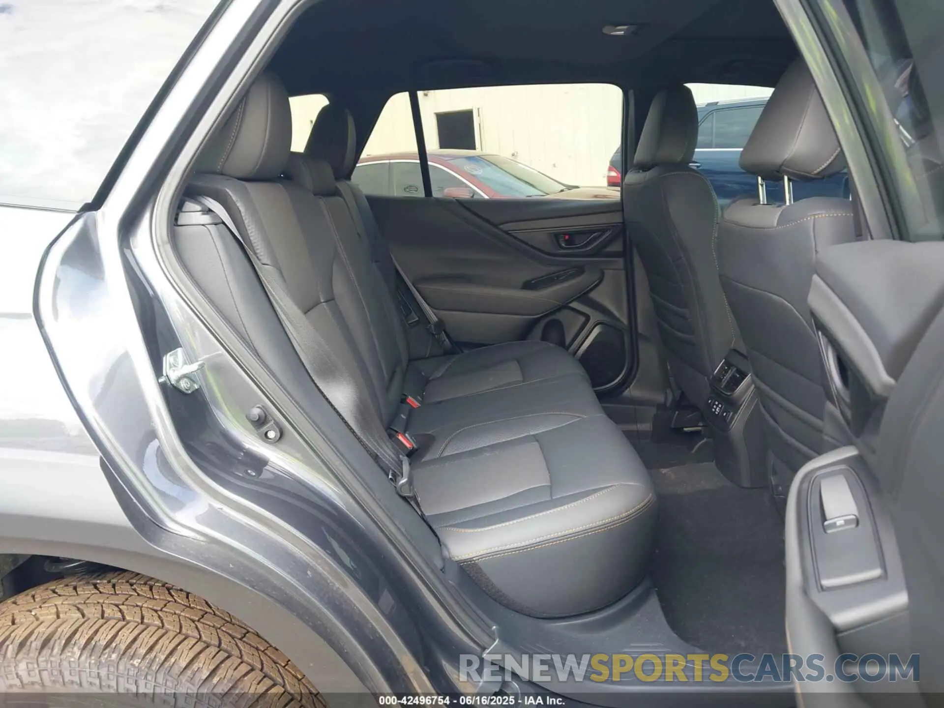 8 fotografías del automóvil dañado 4S4BTGUDXS3216487 SUBARU OUTBACK 2025
