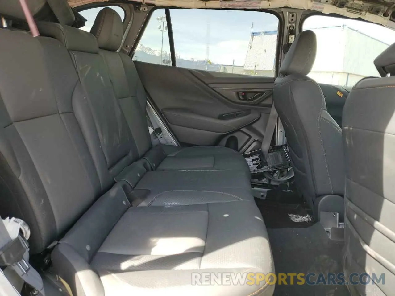 10 fotografías del automóvil dañado 4S4BTGUD1R3110276 SUBARU OUTBACK WI 2024