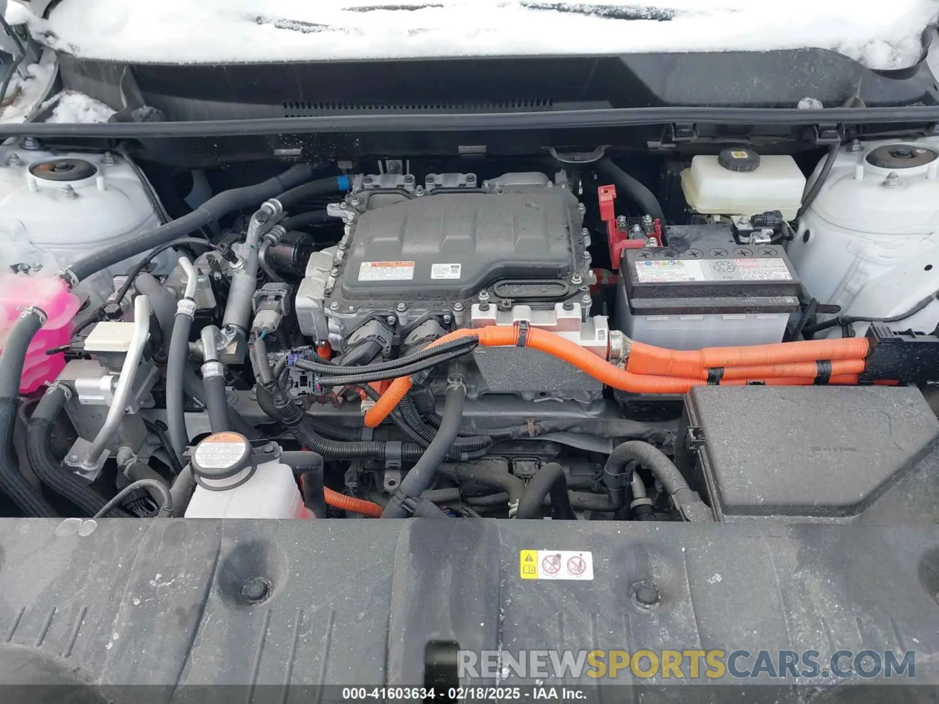 10 fotografías del automóvil dañado JTMABABA3PA021357 SUBARU SOLTERRA 2023