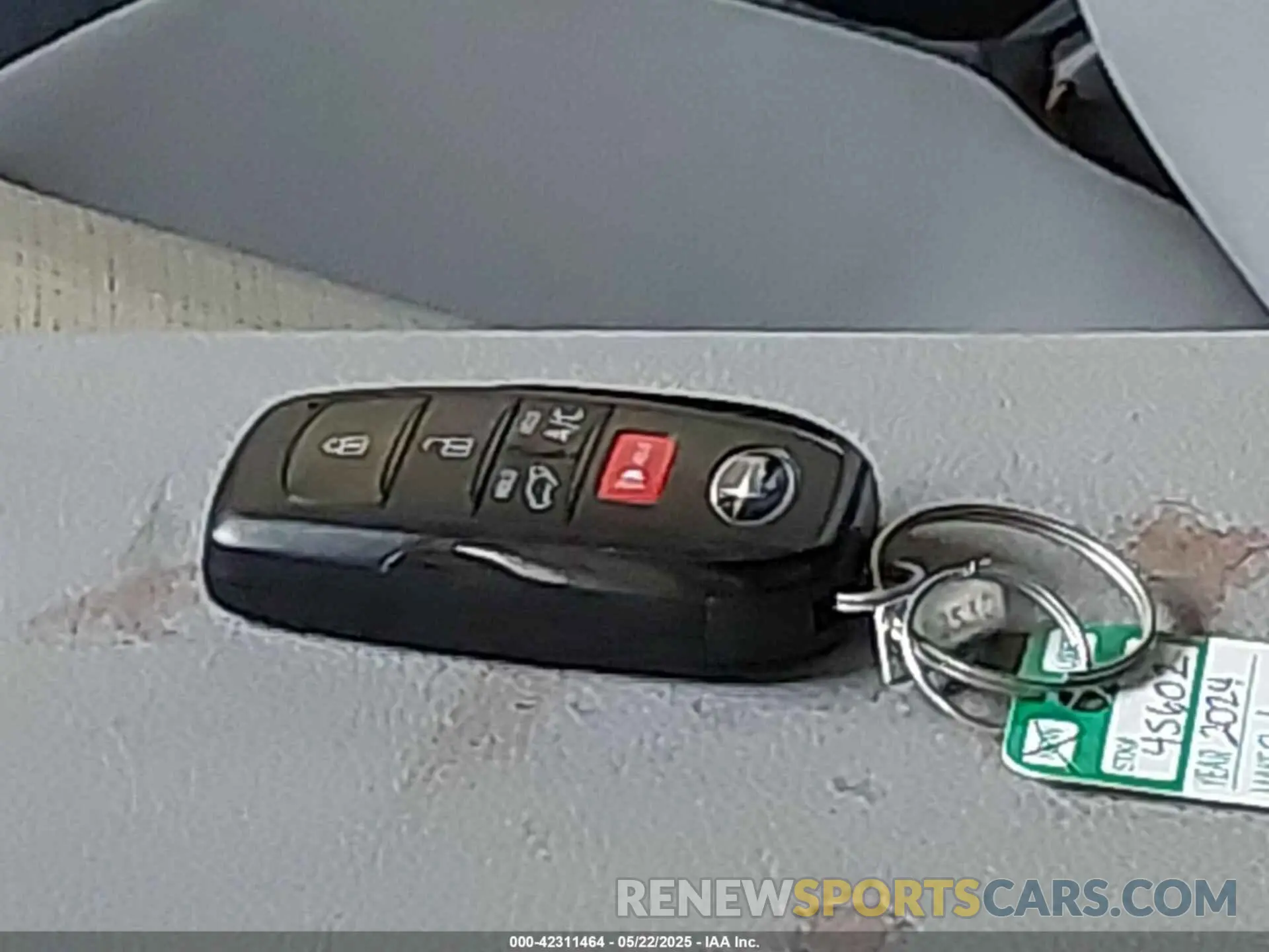 11 fotografías del automóvil dañado JTMABABA3RA071033 SUBARU SOLTERRA 2024