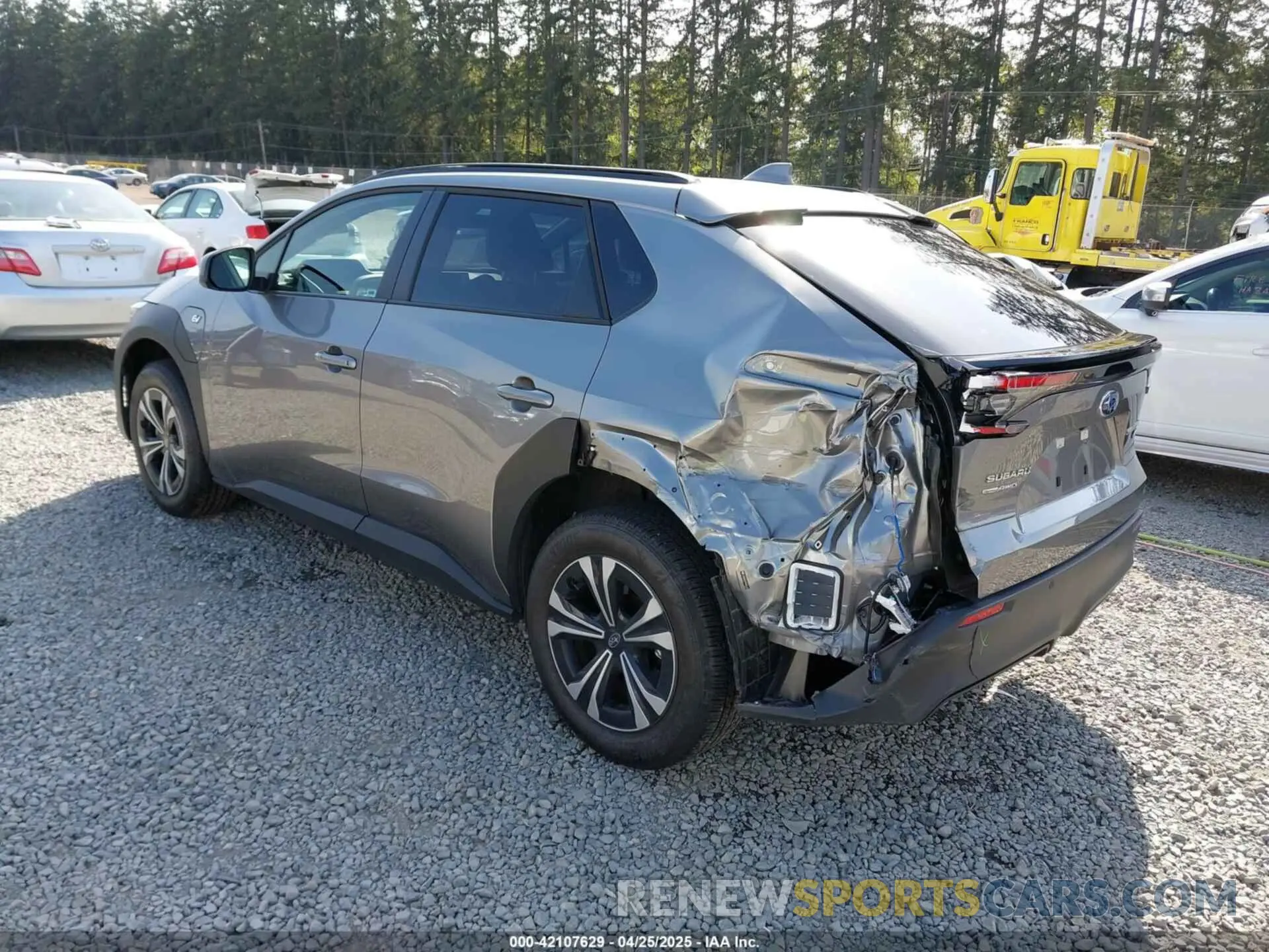 3 fotografías del automóvil dañado JTMABABA7RA082438 SUBARU SOLTERRA 2024