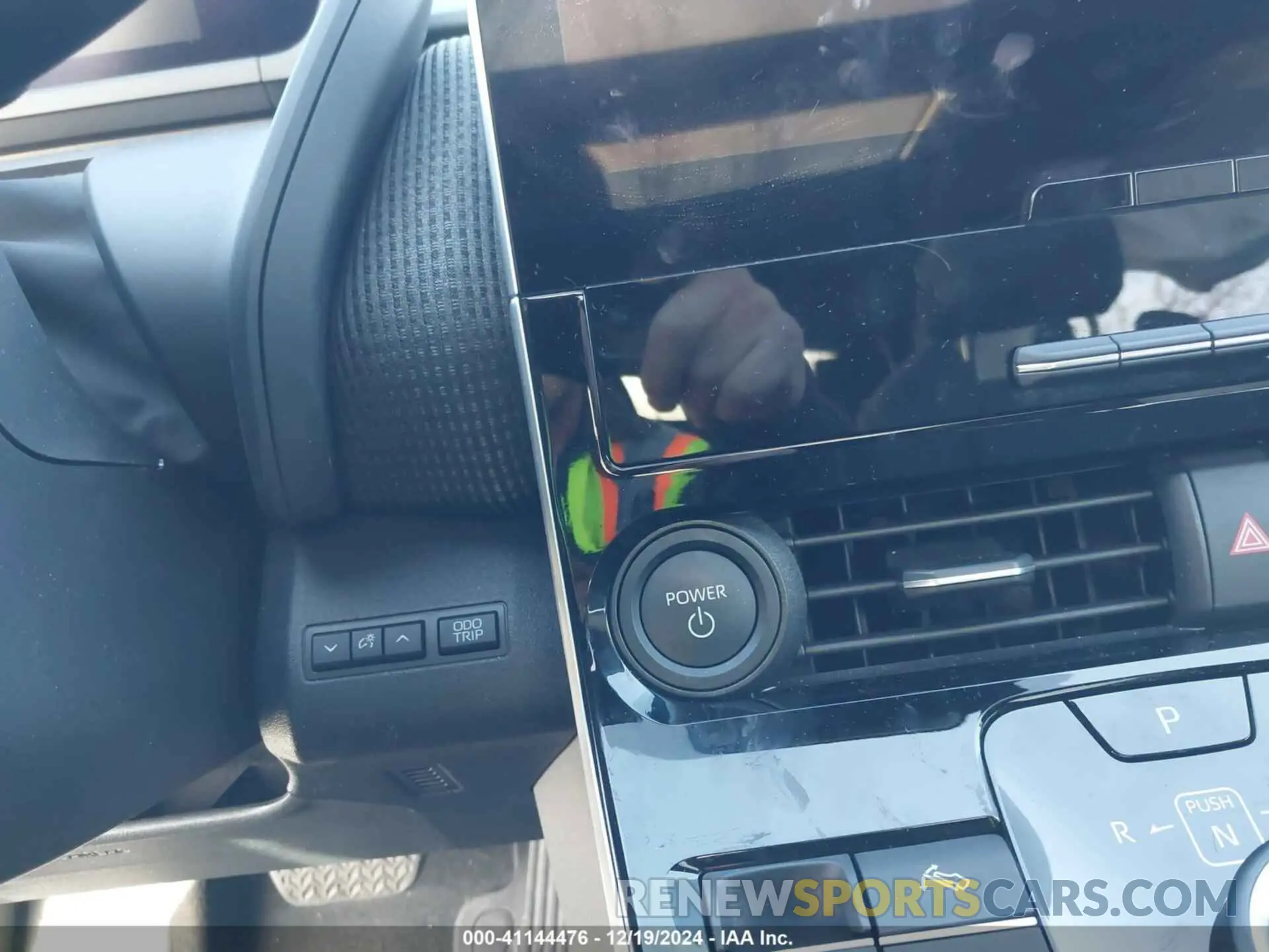 11 fotografías del automóvil dañado JTMABABA8RA060285 SUBARU SOLTERRA 2024
