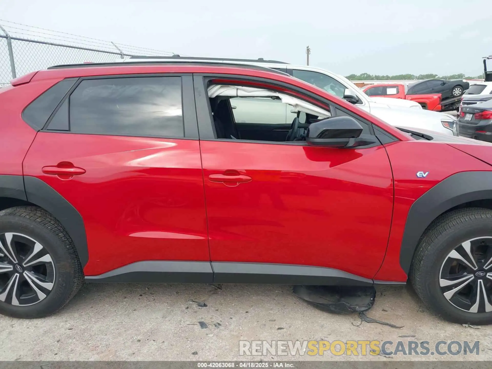 12 fotografías del automóvil dañado JTMABABA9RA066452 SUBARU SOLTERRA 2024
