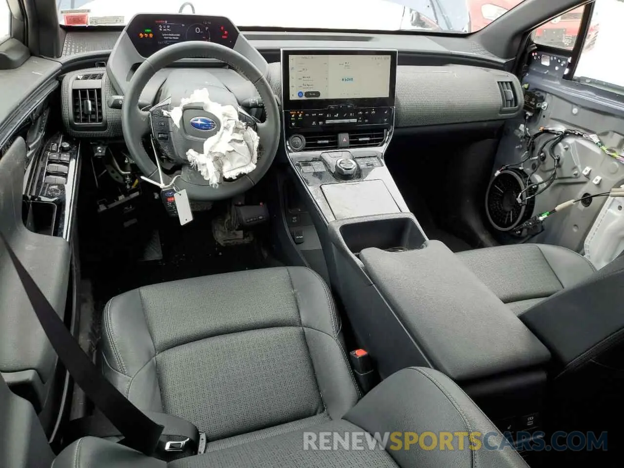 8 fotografías del automóvil dañado JTMABABA0PA040447 SUBARU SOLTERRA P 2023