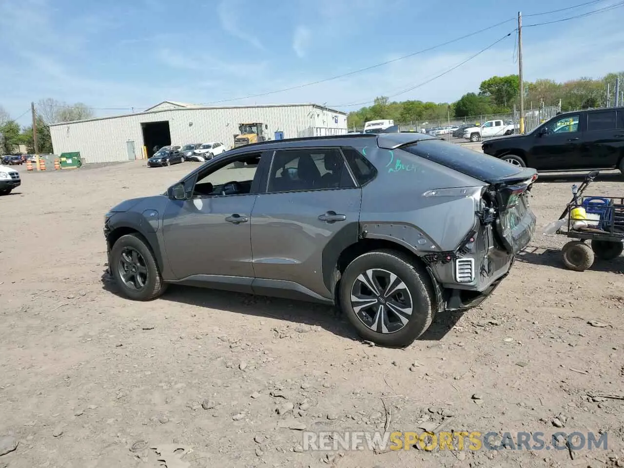 2 fotografías del automóvil dañado JTMABABA3RA048190 SUBARU SOLTERRA P 2024