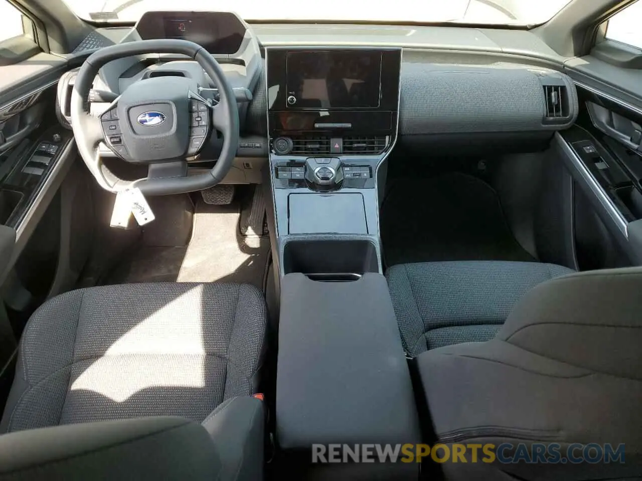 8 fotografías del automóvil dañado JTMABABA3RA048190 SUBARU SOLTERRA P 2024