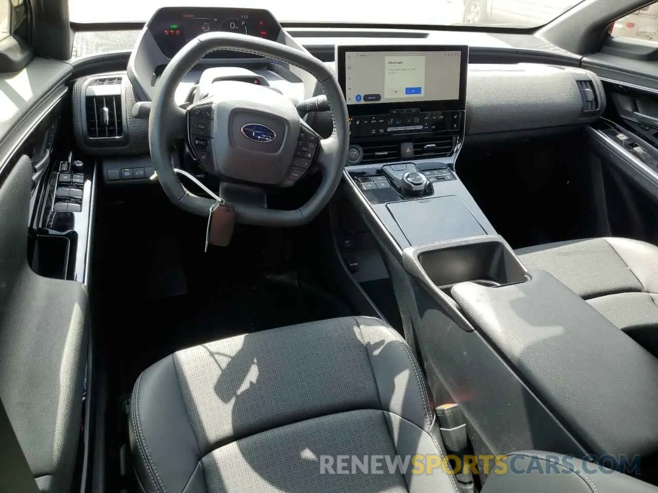 8 fotografías del automóvil dañado JTMABABA8RA074526 SUBARU SOLTERRA P 2024
