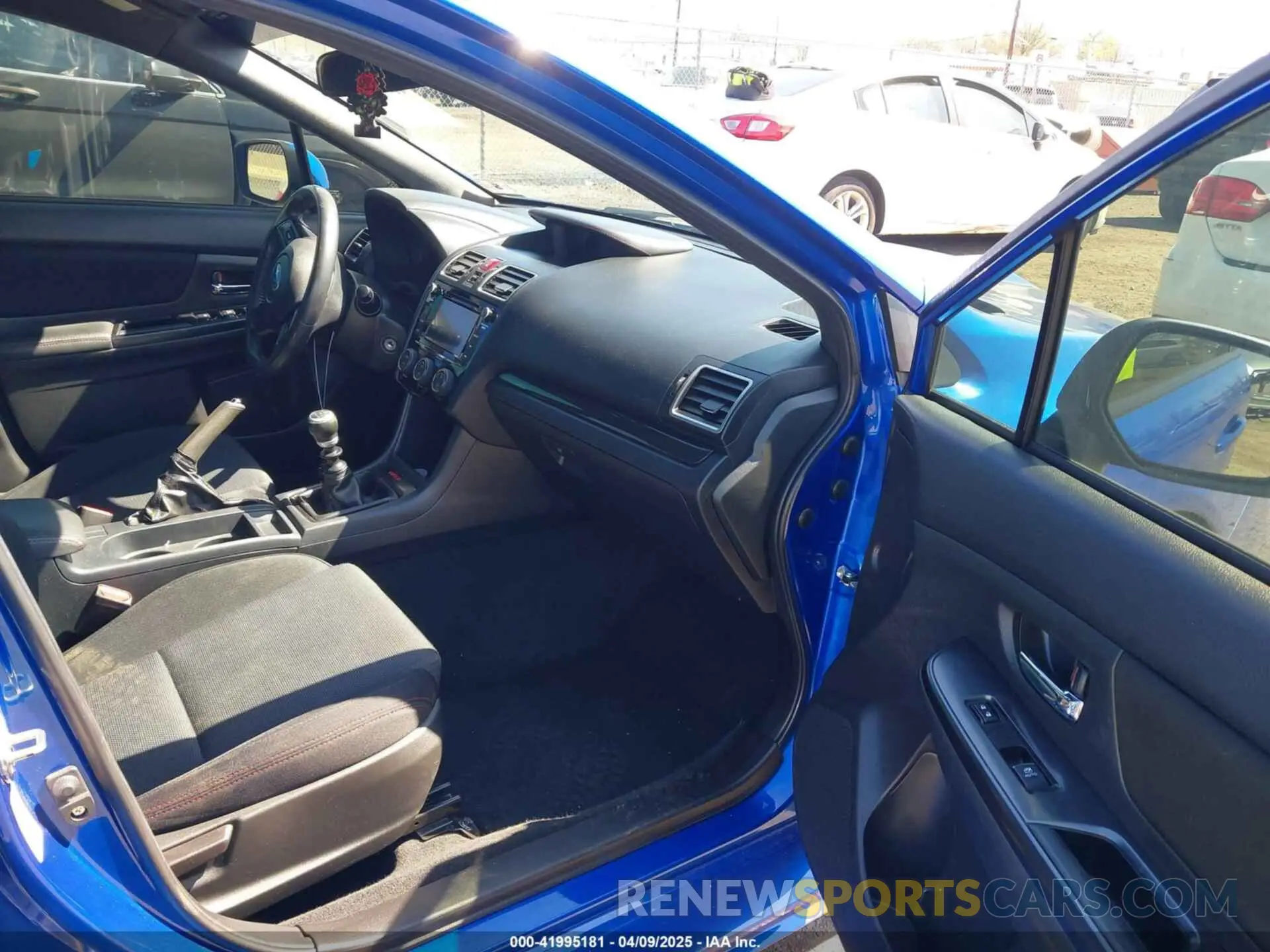 5 fotografías del automóvil dañado JF1VA1A62K9821777 SUBARU WRX 2019