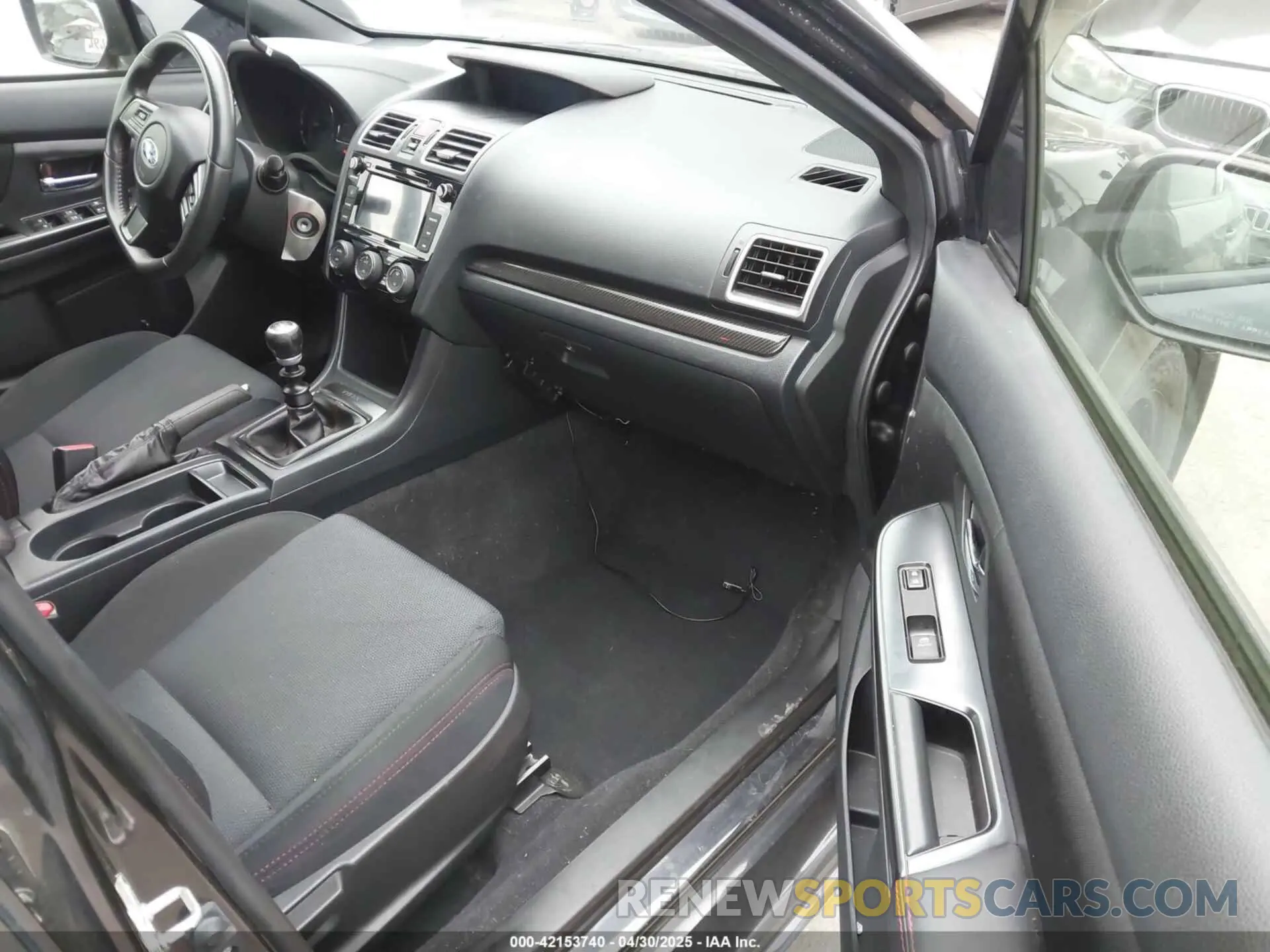 5 fotografías del automóvil dañado JF1VA1A66K9826352 SUBARU WRX 2019