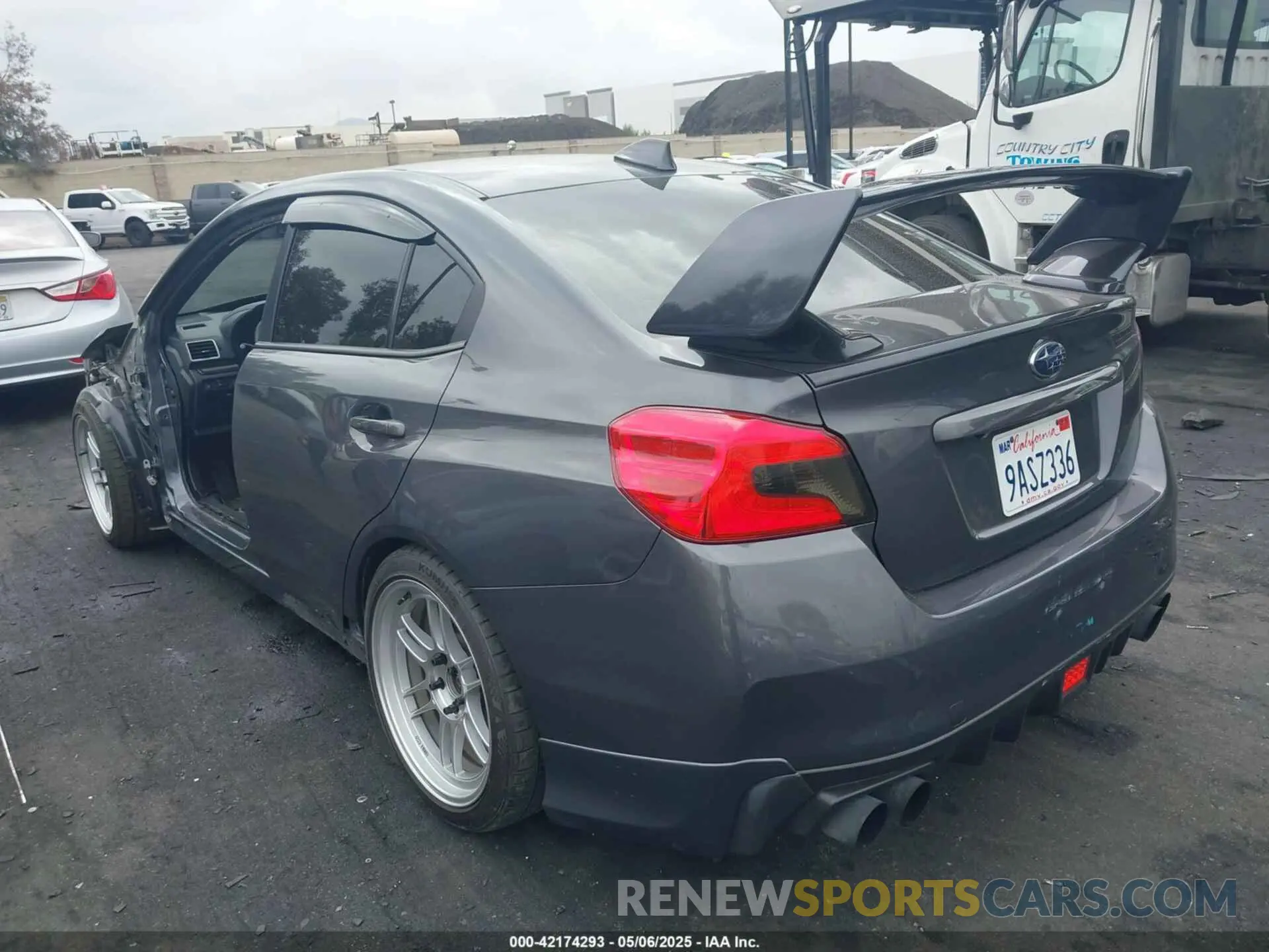 3 fotografías del automóvil dañado JF1VA1A60L9813422 SUBARU WRX 2020