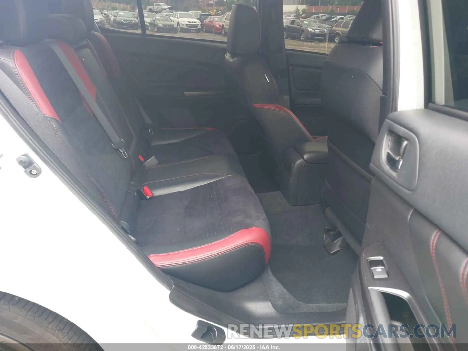 8 fotografías del automóvil dañado JF1VA1B67L9811276 SUBARU WRX 2020