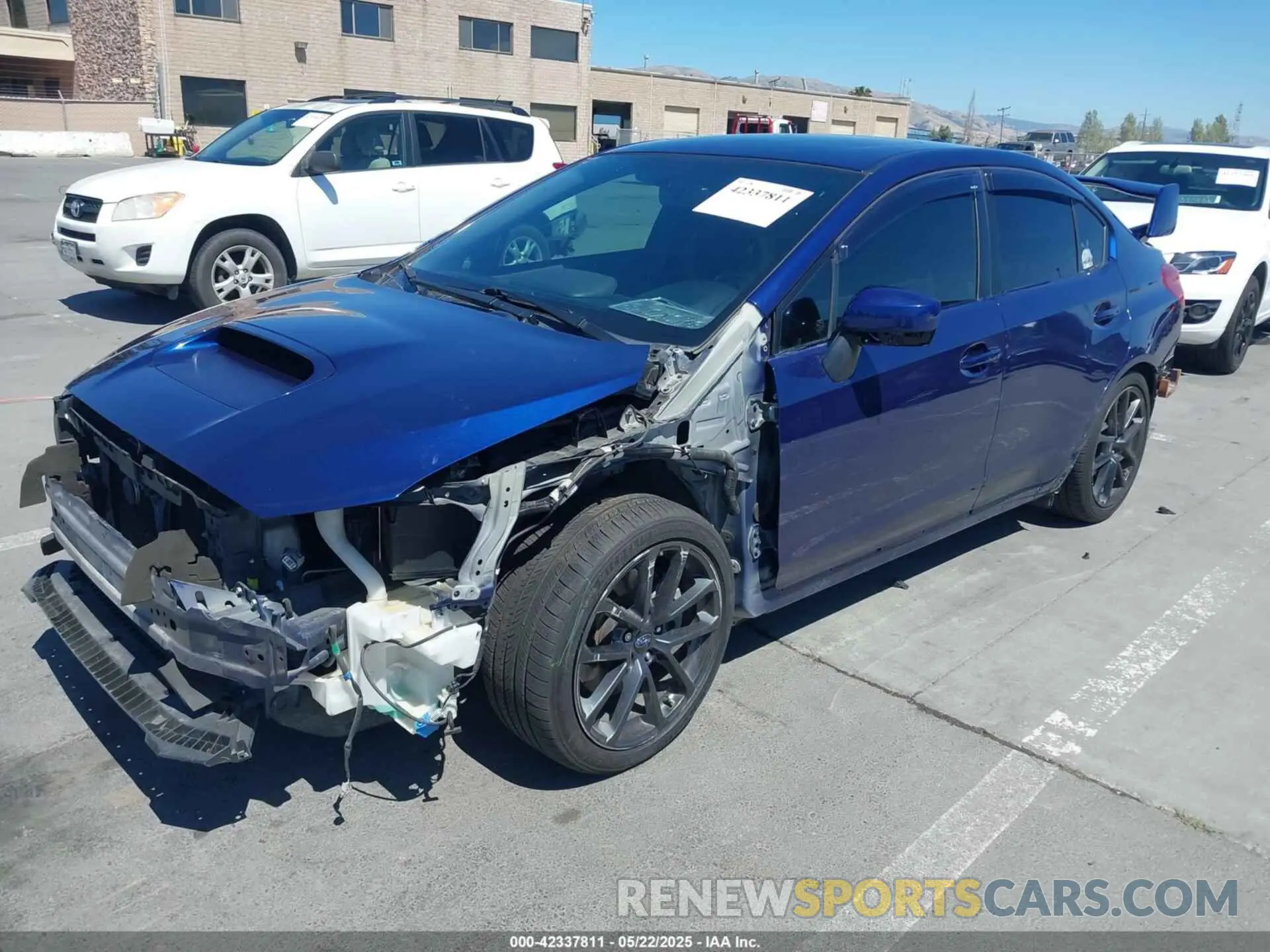 2 fotografías del automóvil dañado JF1VA1F66L8802018 SUBARU WRX 2020