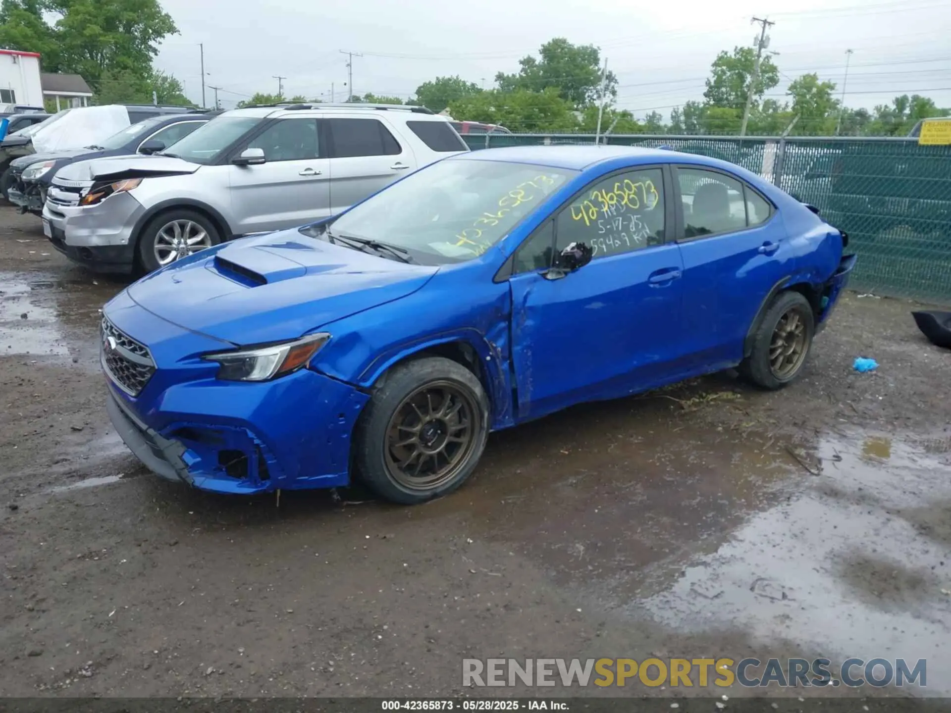 2 fotografías del automóvil dañado JF1VBAA60P9805839 SUBARU WRX 2023