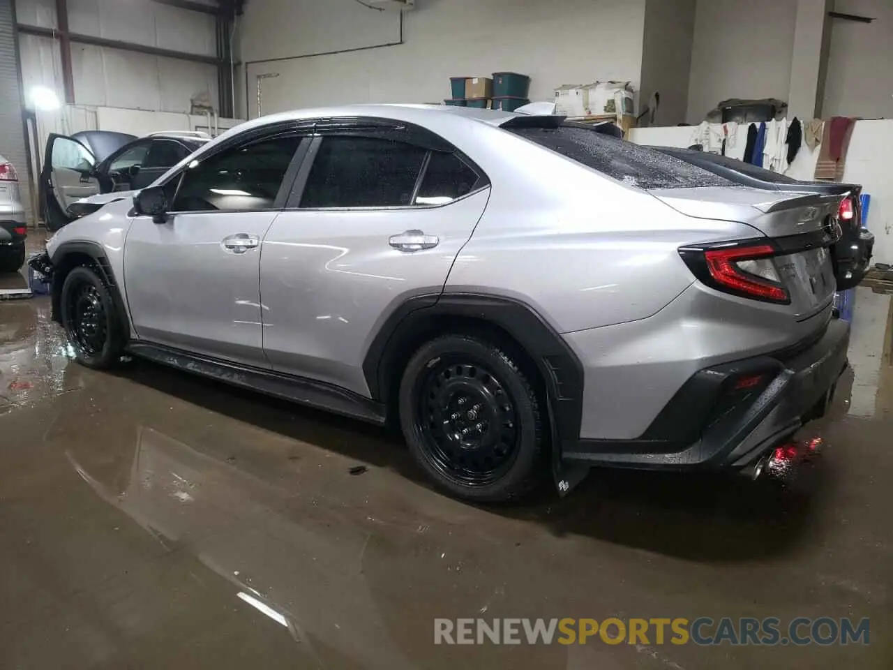 2 fotografías del automóvil dañado JF1VBAB6XP8805920 SUBARU WRX 2023