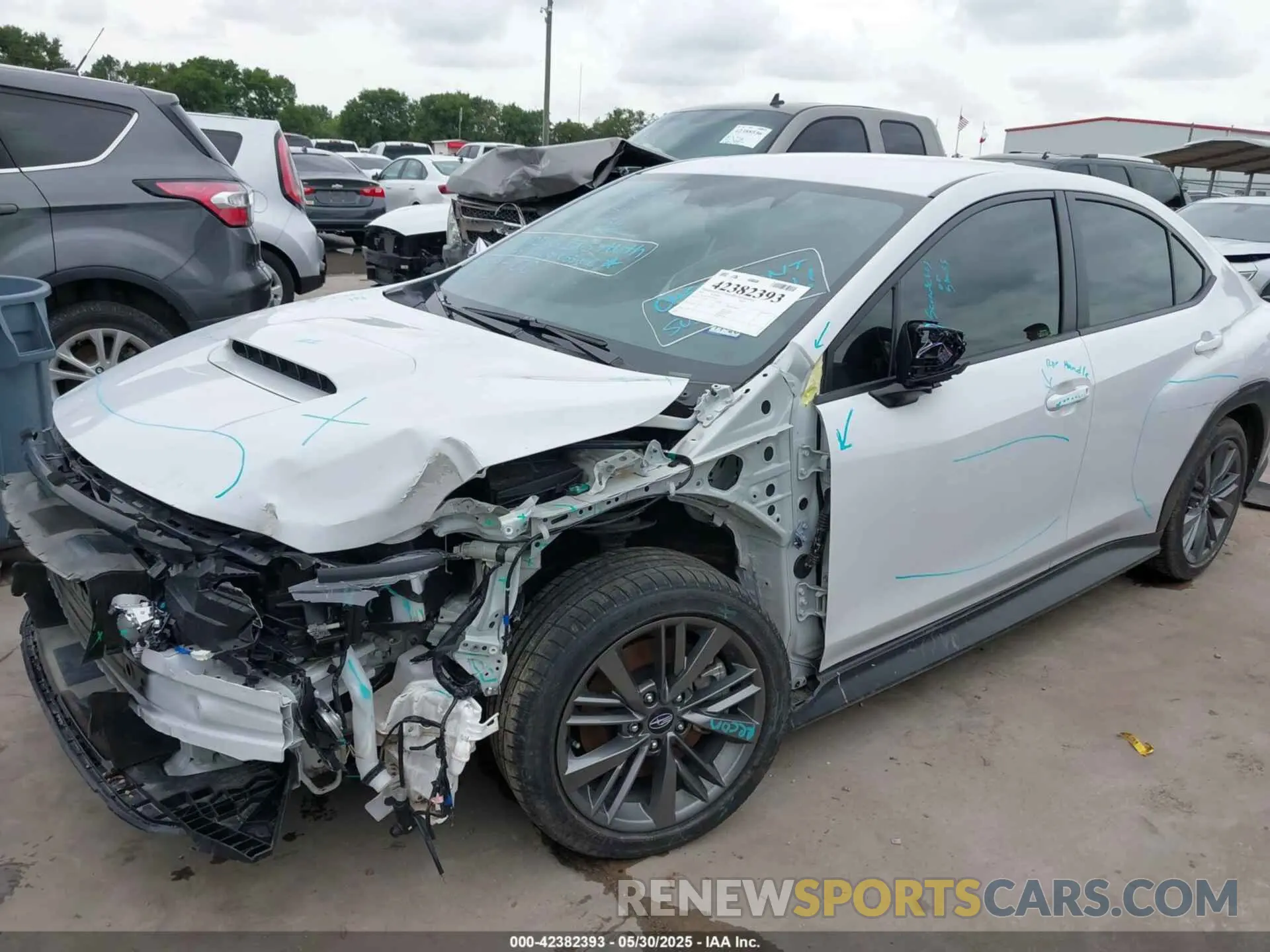 2 fotografías del automóvil dañado JF1VBAB6XR9814856 SUBARU WRX 2024