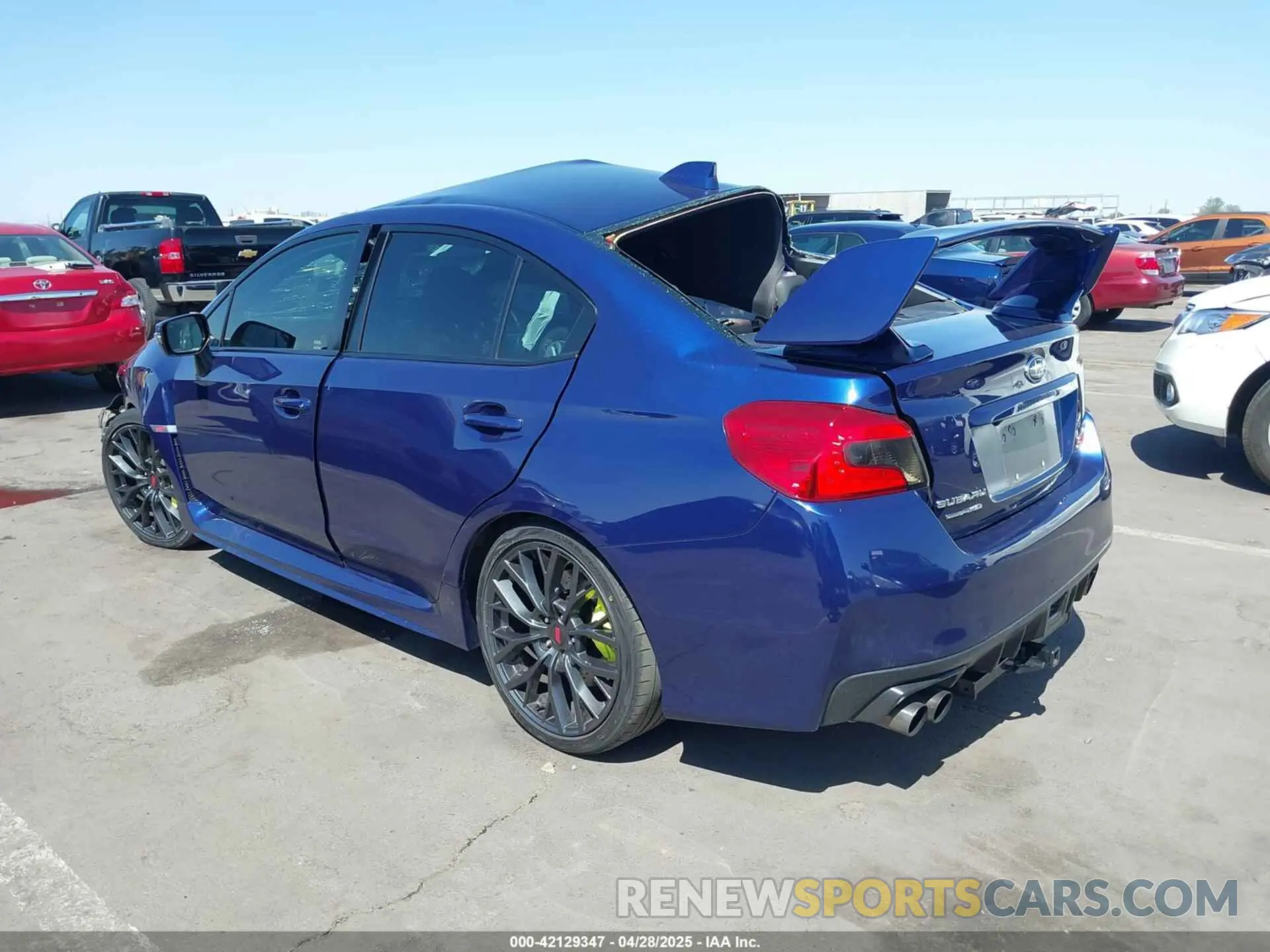 3 fotografías del automóvil dañado JF1VA2S63K9811084 SUBARU WRX STI 2019