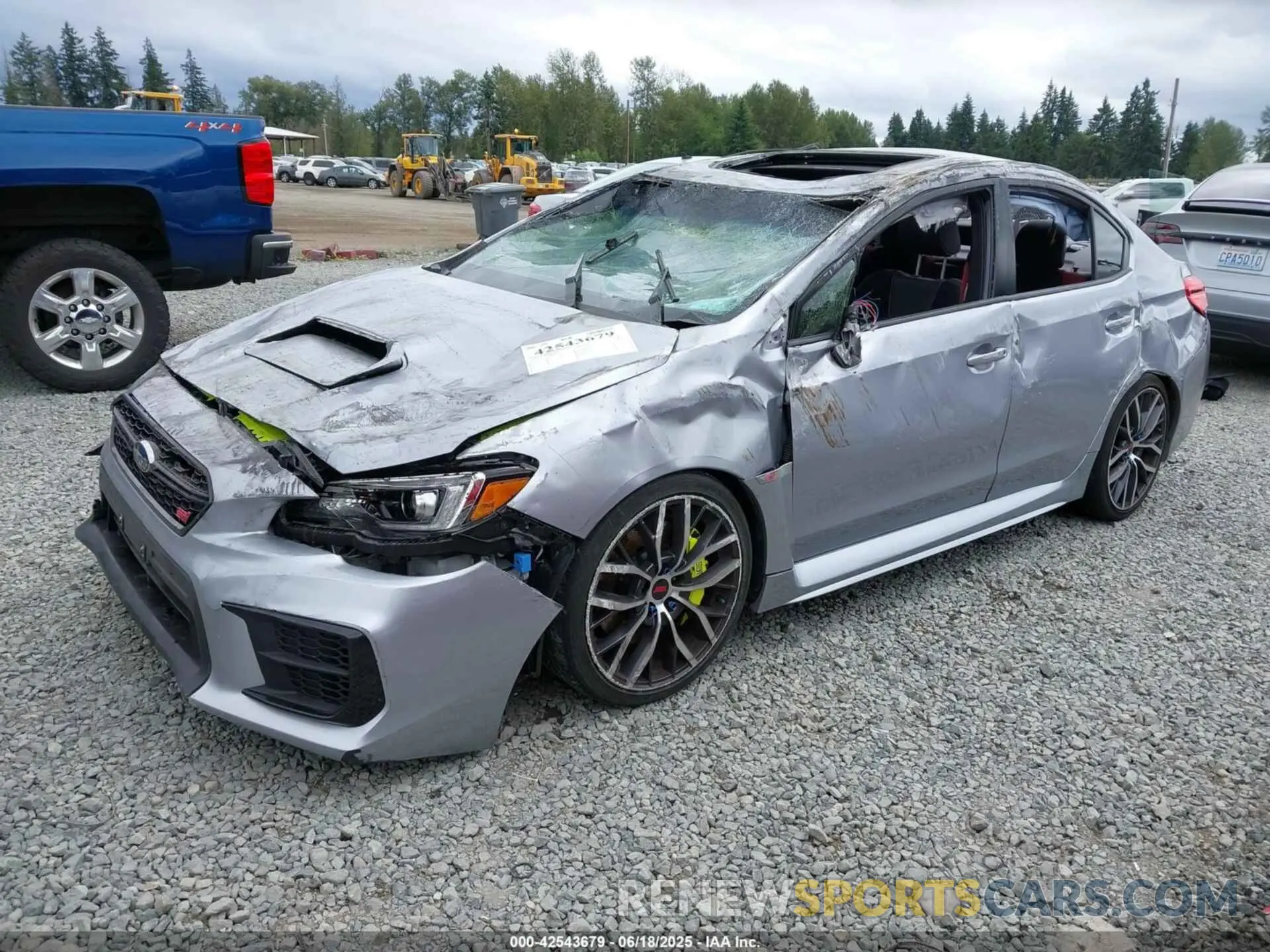 2 fotografías del automóvil dañado JF1VA2W60M9811220 SUBARU WRX STI 2021