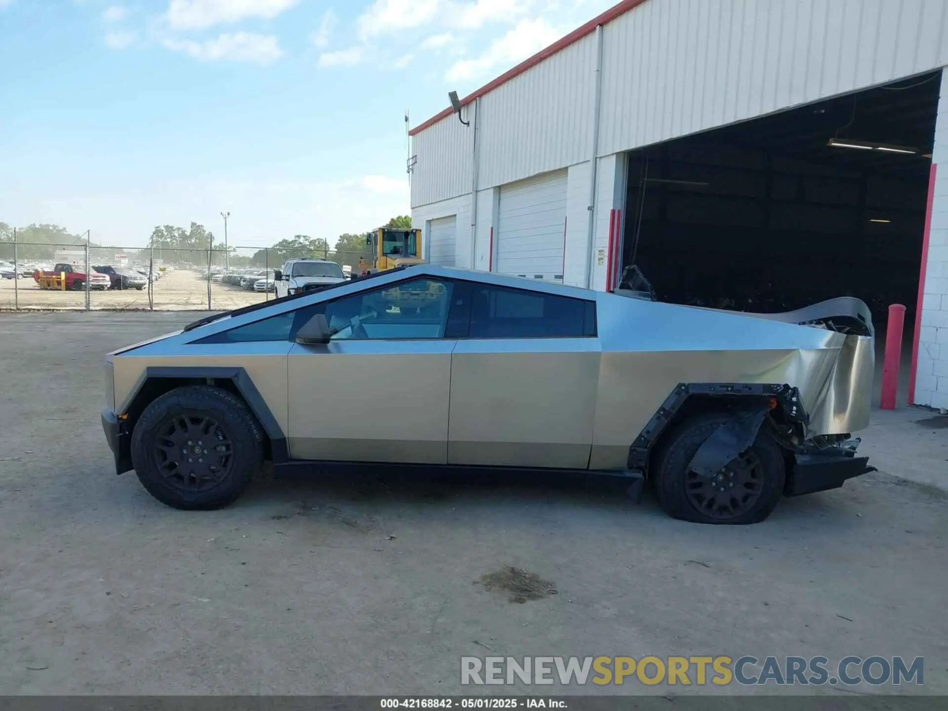 14 fotografías del automóvil dañado 7G2CEHED0RA018998 TESLA CYBERTRUCK 2024