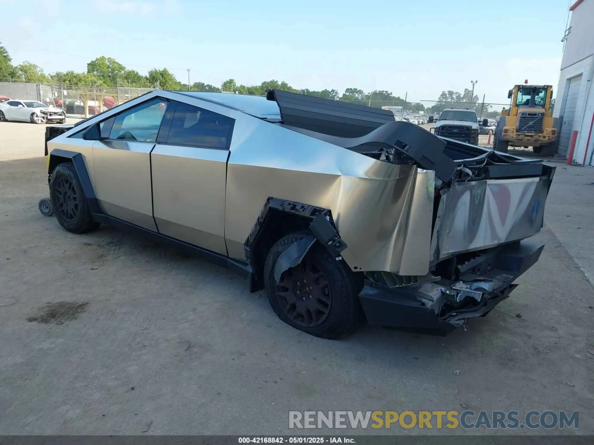 3 fotografías del automóvil dañado 7G2CEHED0RA018998 TESLA CYBERTRUCK 2024