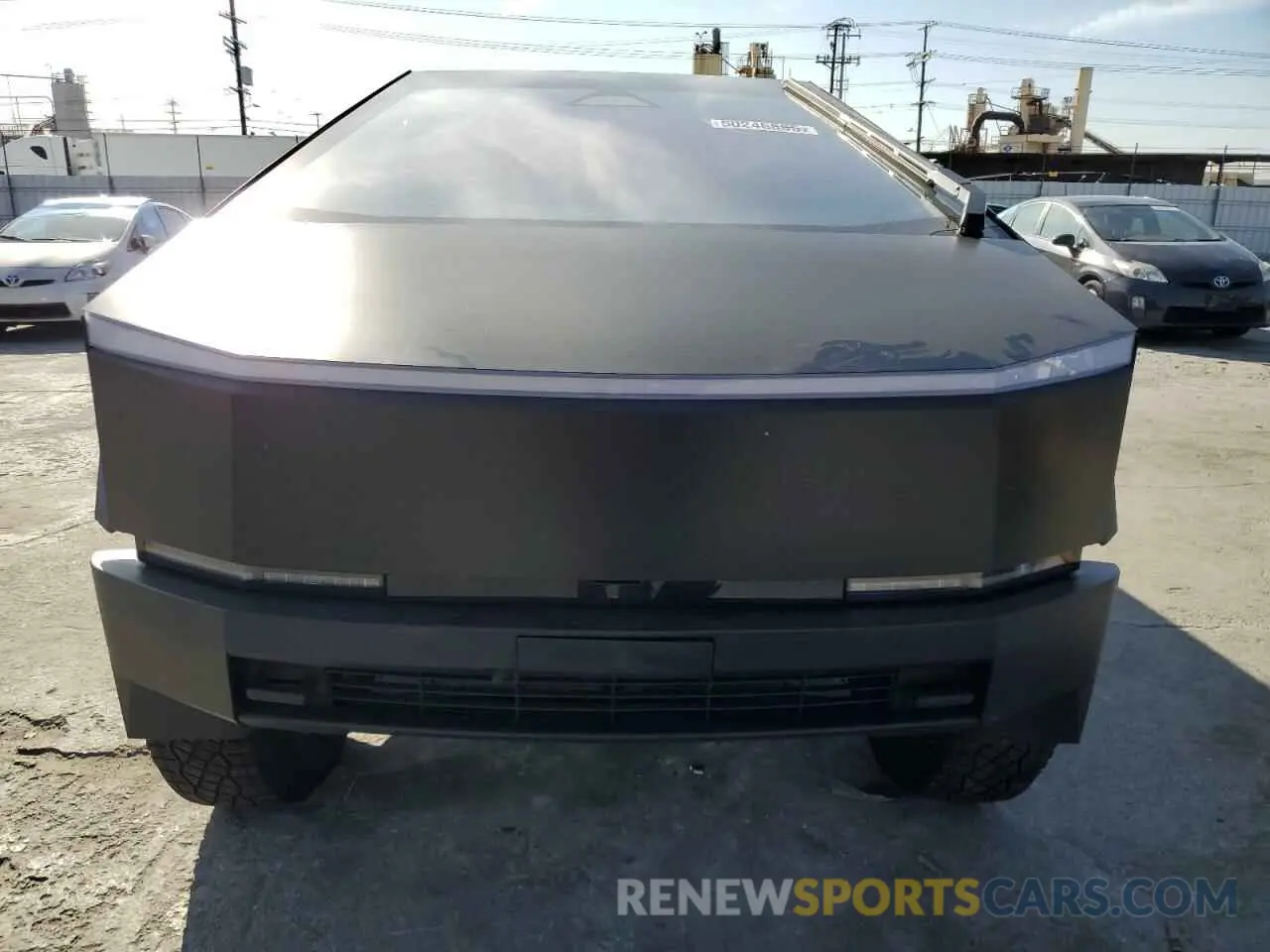 5 fotografías del automóvil dañado 7G2CEHED1RA050360 TESLA CYBERTRUCK 2024