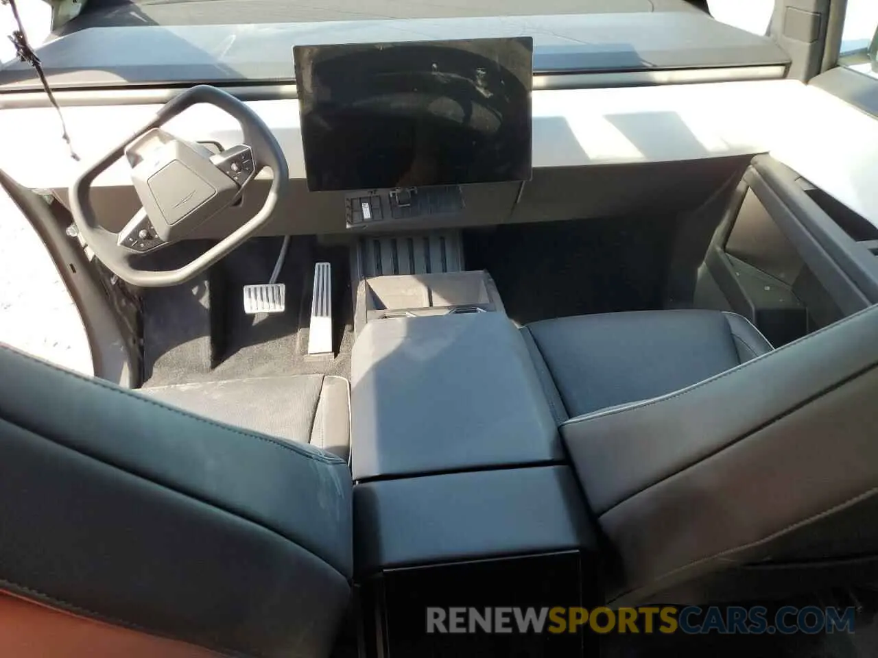 8 fotografías del automóvil dañado 7G2CEHED2RA003418 TESLA CYBERTRUCK 2024