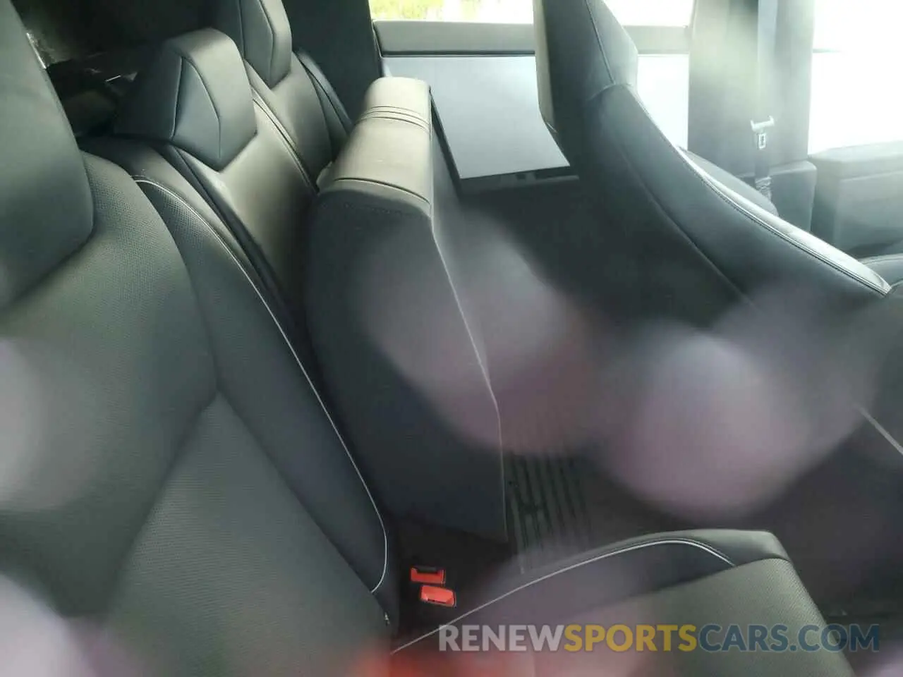 11 fotografías del automóvil dañado 7G2CEHED2RA015326 TESLA CYBERTRUCK 2024