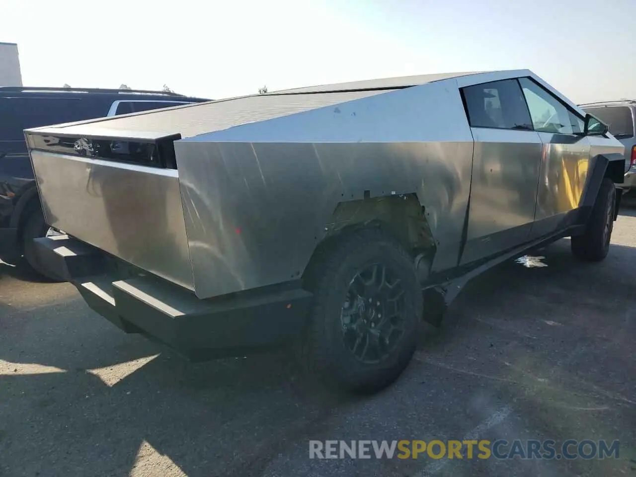 3 fotografías del automóvil dañado 7G2CEHED3RA006960 TESLA CYBERTRUCK 2024