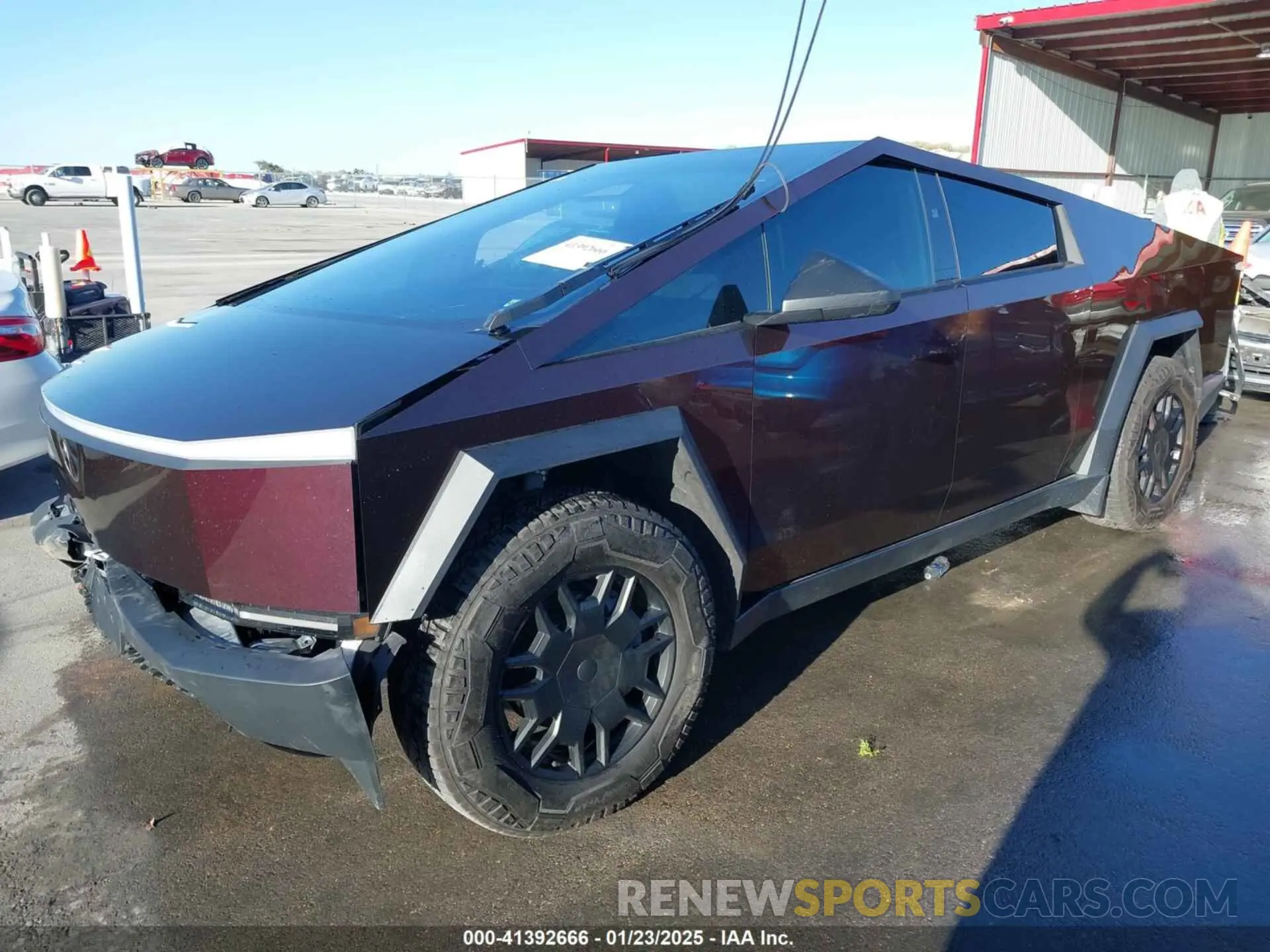 2 fotografías del automóvil dañado 7G2CEHED3RA021703 TESLA CYBERTRUCK 2024