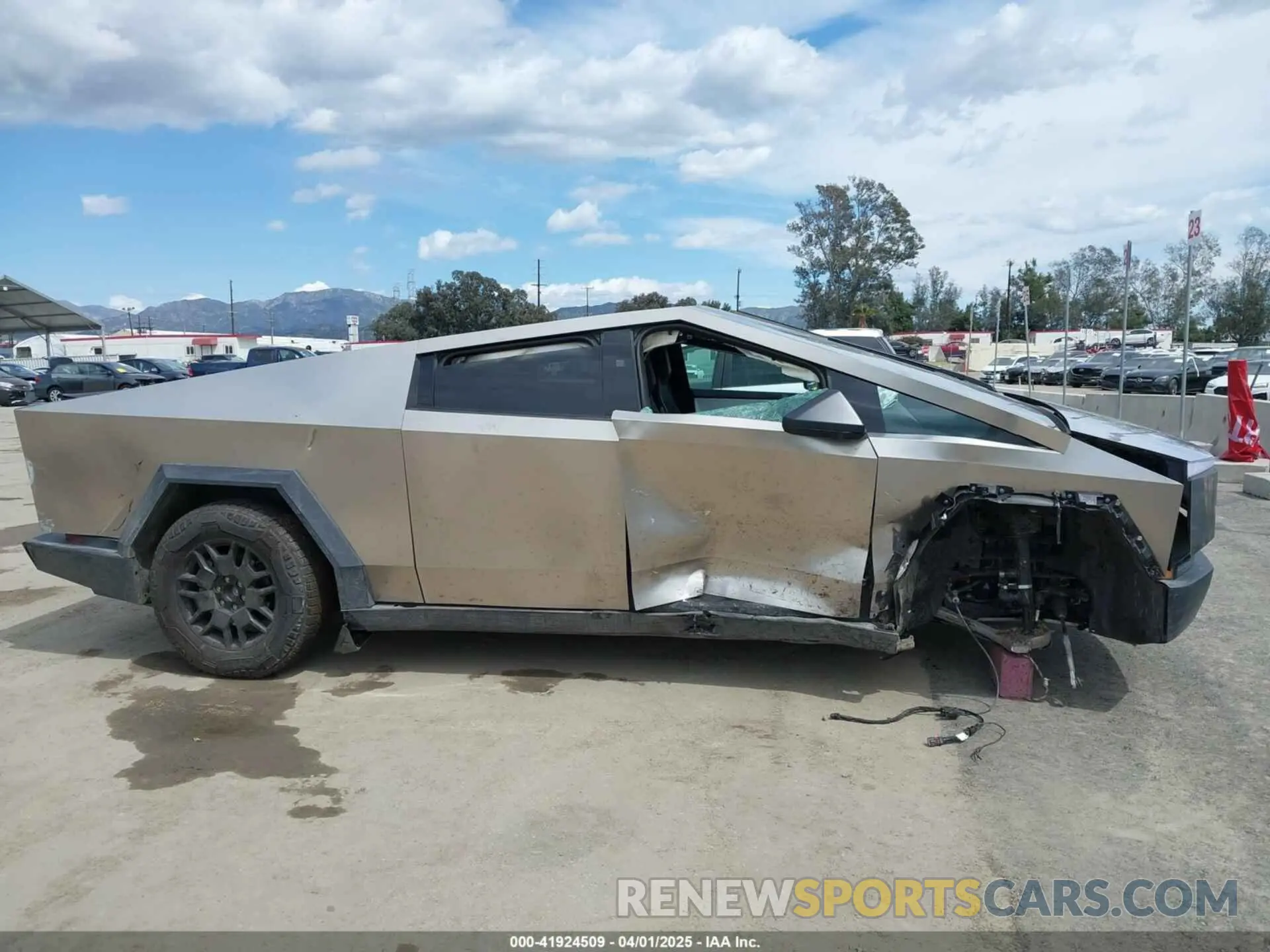 13 fotografías del automóvil dañado 7G2CEHED4RA036923 TESLA CYBERTRUCK 2024