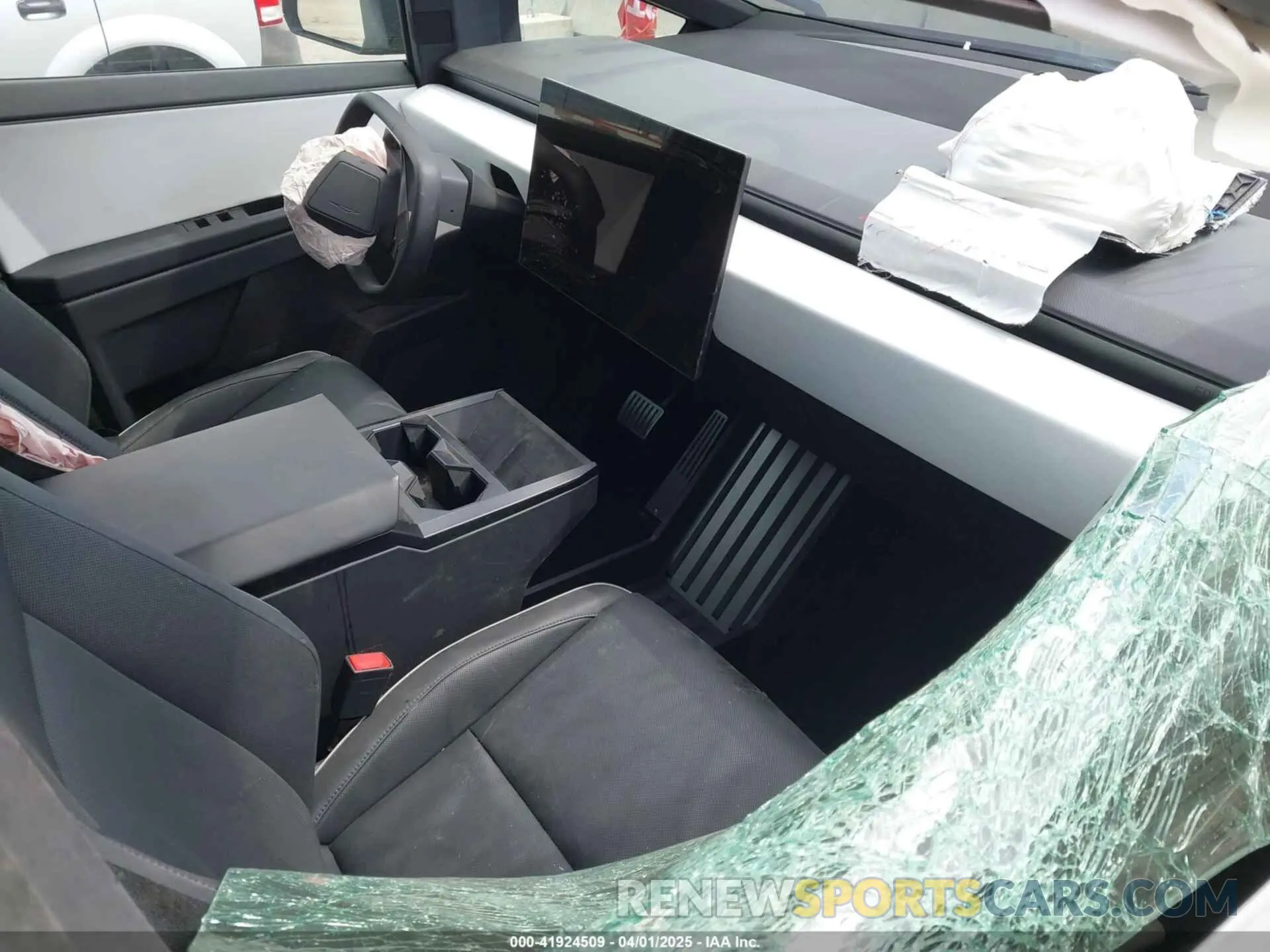 5 fotografías del automóvil dañado 7G2CEHED4RA036923 TESLA CYBERTRUCK 2024