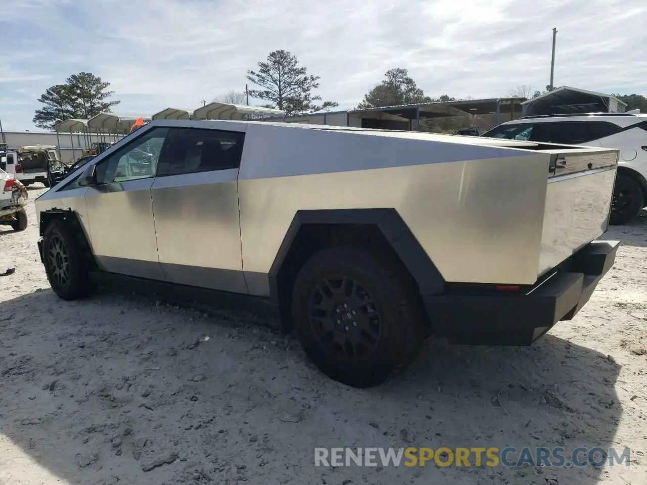 2 fotografías del automóvil dañado 7G2CEHED5RA040883 TESLA CYBERTRUCK 2024
