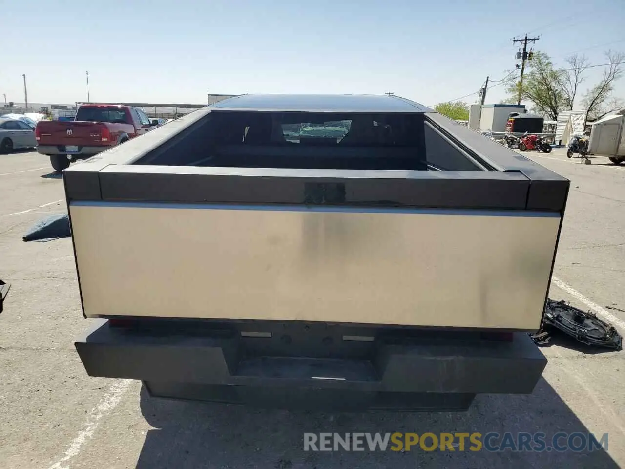 6 fotografías del automóvil dañado 7G2CEHED6RA037345 TESLA CYBERTRUCK 2024