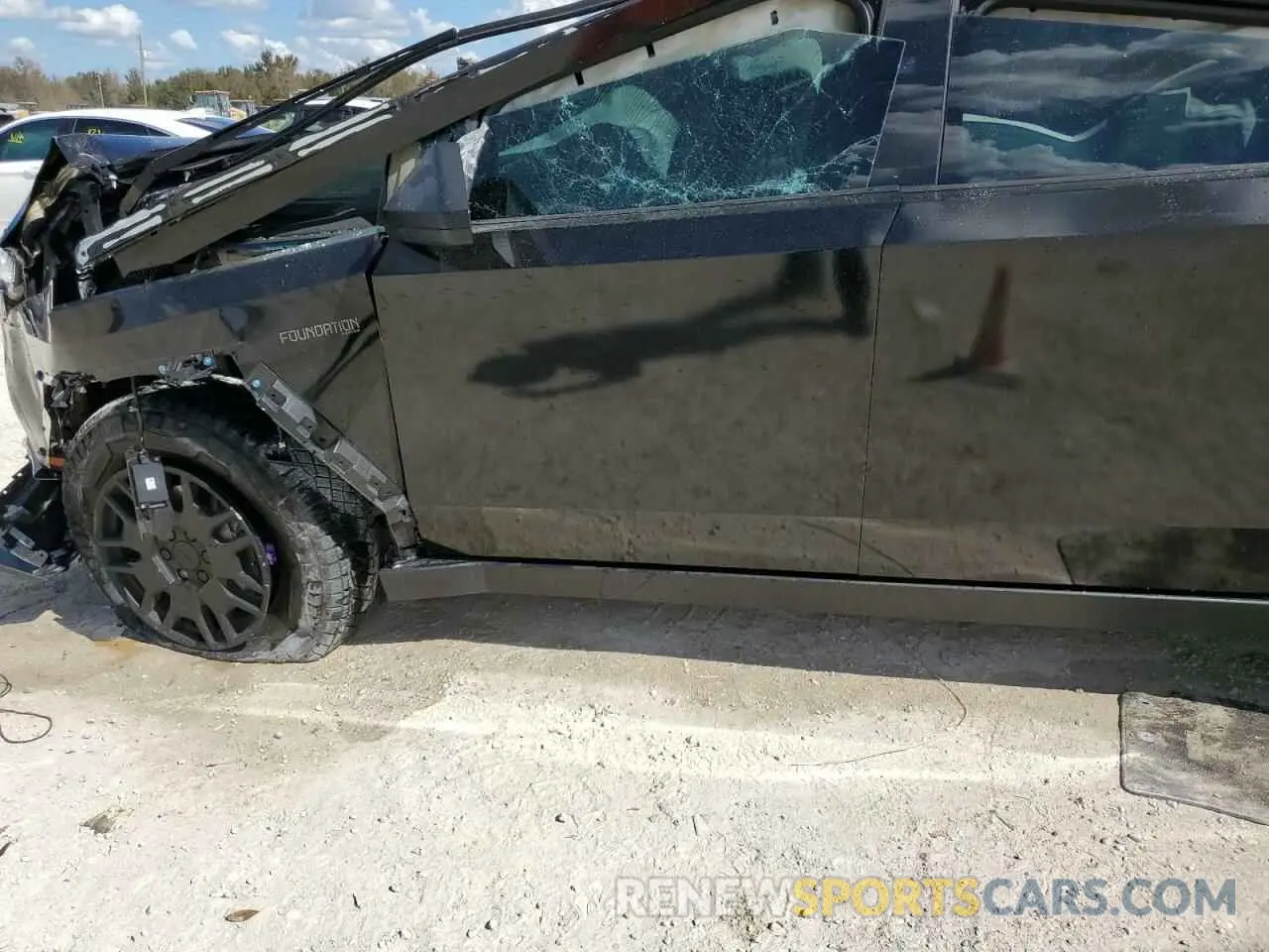 7 fotografías del automóvil dañado 7G2CEHED9RA008051 TESLA CYBERTRUCK 2024