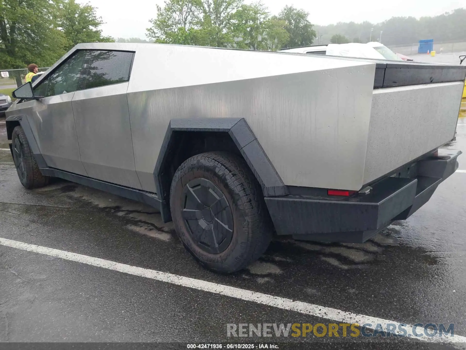 3 fotografías del automóvil dañado 7G2CEHEDXRA043438 TESLA CYBERTRUCK 2024