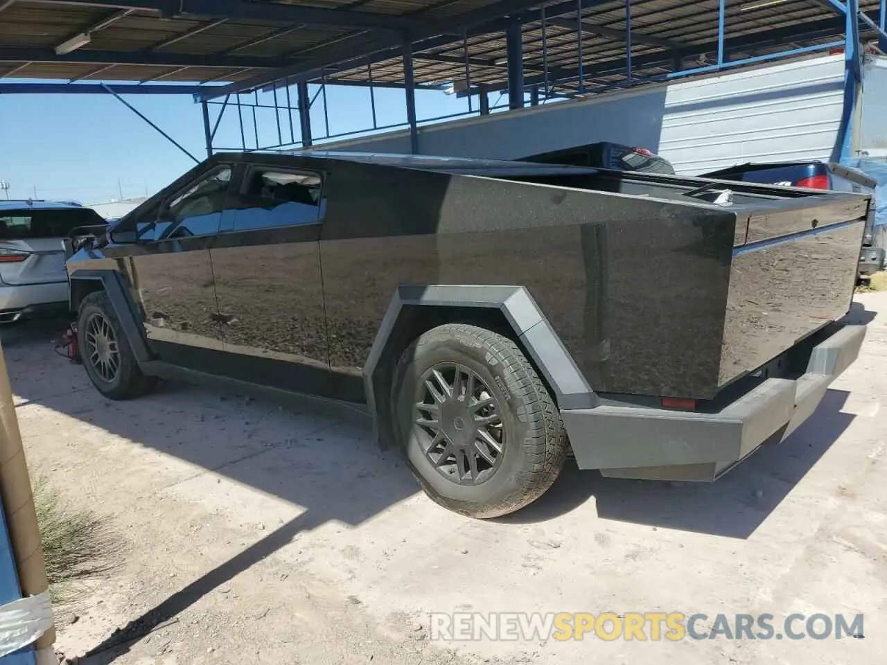 2 fotografías del automóvil dañado 7G2CEHEE0RA030822 TESLA CYBERTRUCK 2024