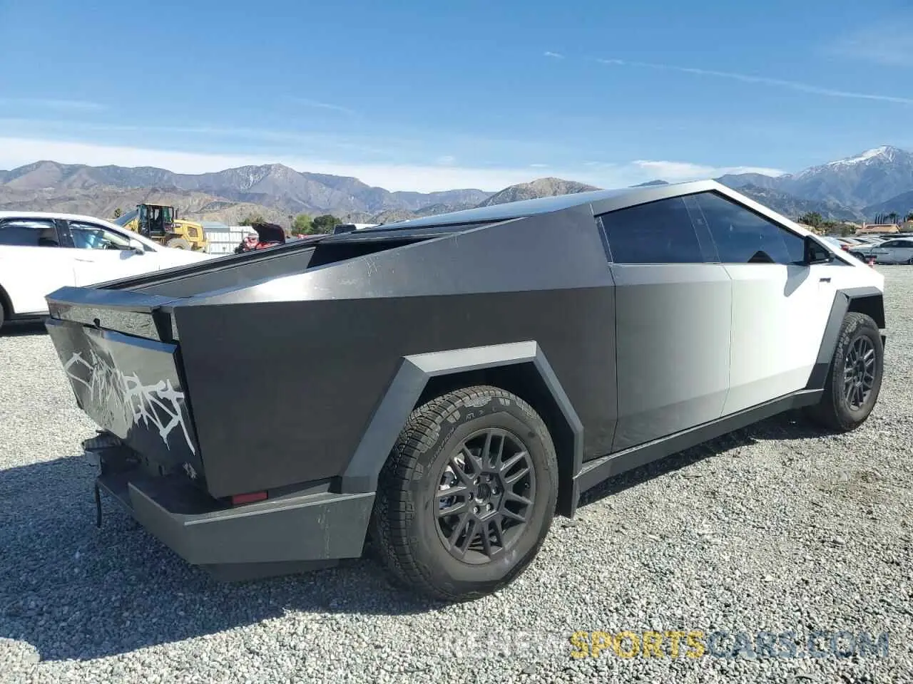 3 fotografías del automóvil dañado 7G2CEHEE0RA031839 TESLA CYBERTRUCK 2024