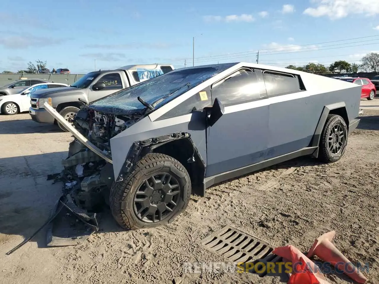1 fotografías del automóvil dañado 7G2CEHEE3RA013268 TESLA CYBERTRUCK 2024