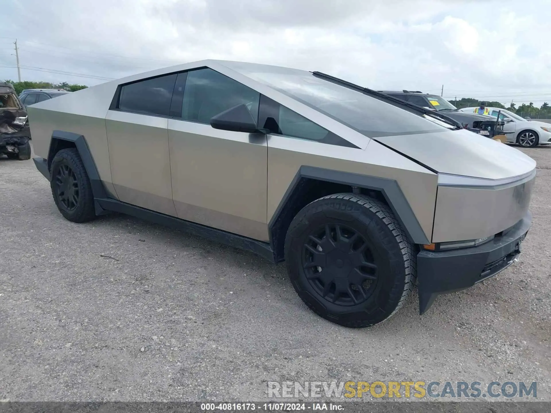 1 fotografías del automóvil dañado 7G2CEHEE8RA009717 TESLA CYBERTRUCK 2024