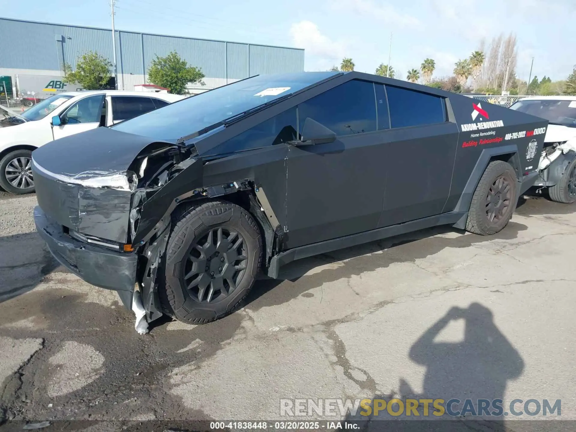 2 fotografías del automóvil dañado 7G2CEHEE9RA027756 TESLA CYBERTRUCK 2024