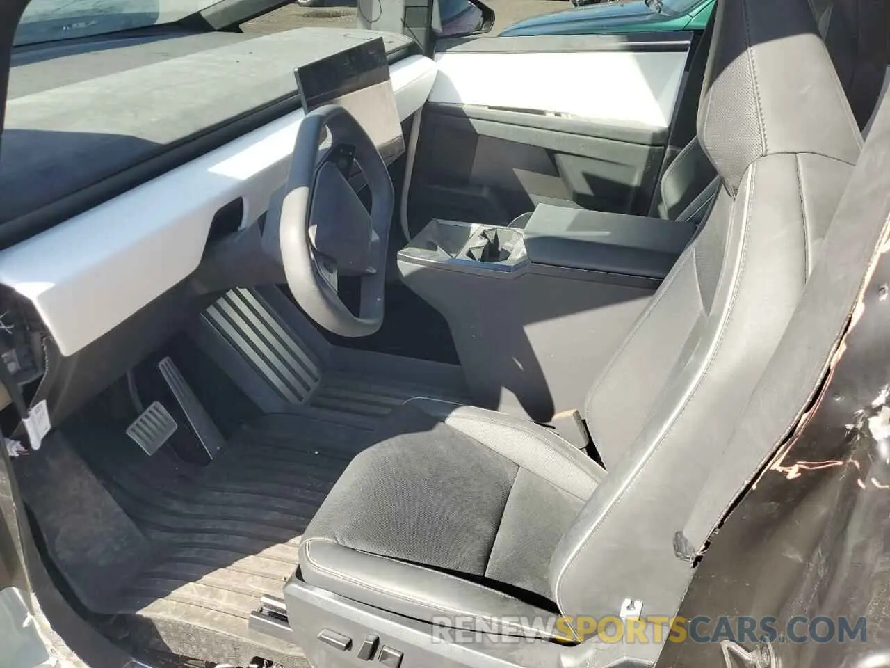 7 fotografías del automóvil dañado 7G2CEHEEXRA017494 TESLA CYBERTRUCK 2024