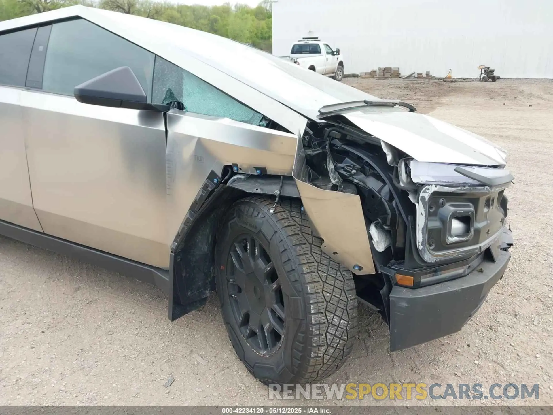 6 fotografías del automóvil dañado 7G2CEHEEXRA024834 TESLA CYBERTRUCK 2024