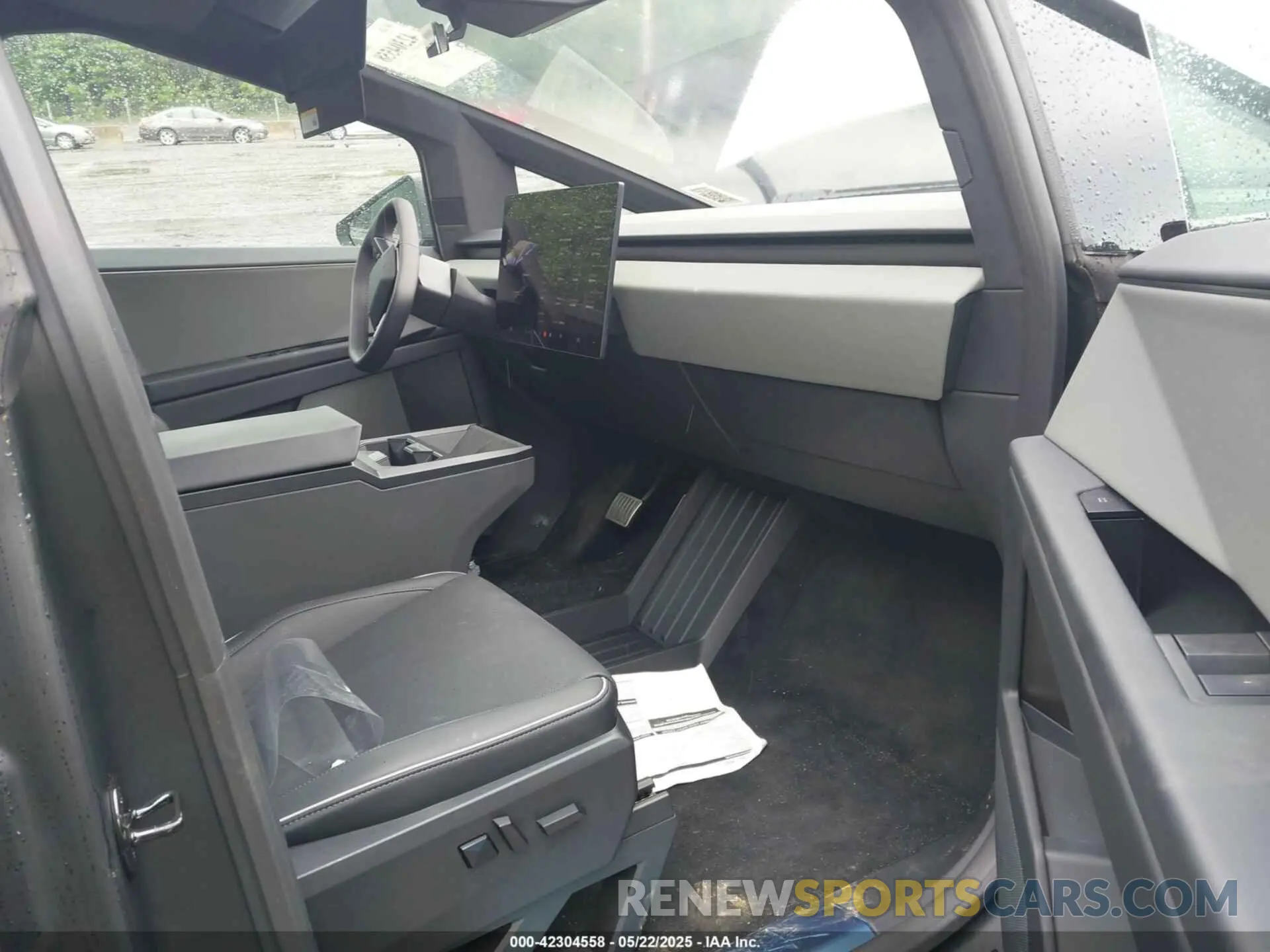 5 fotografías del automóvil dañado 7G2CEHED1SA061865 TESLA CYBERTRUCK 2025